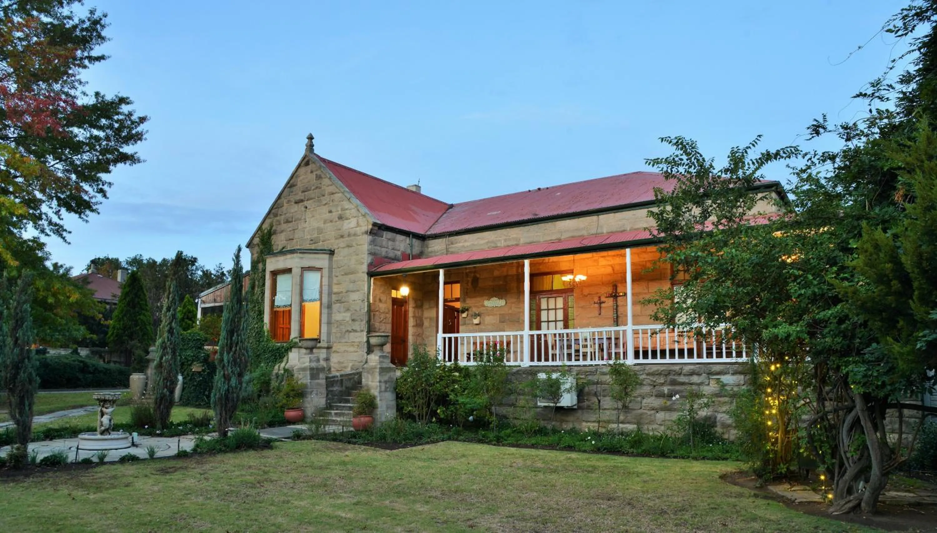 Facade/entrance in Die Kliphuis