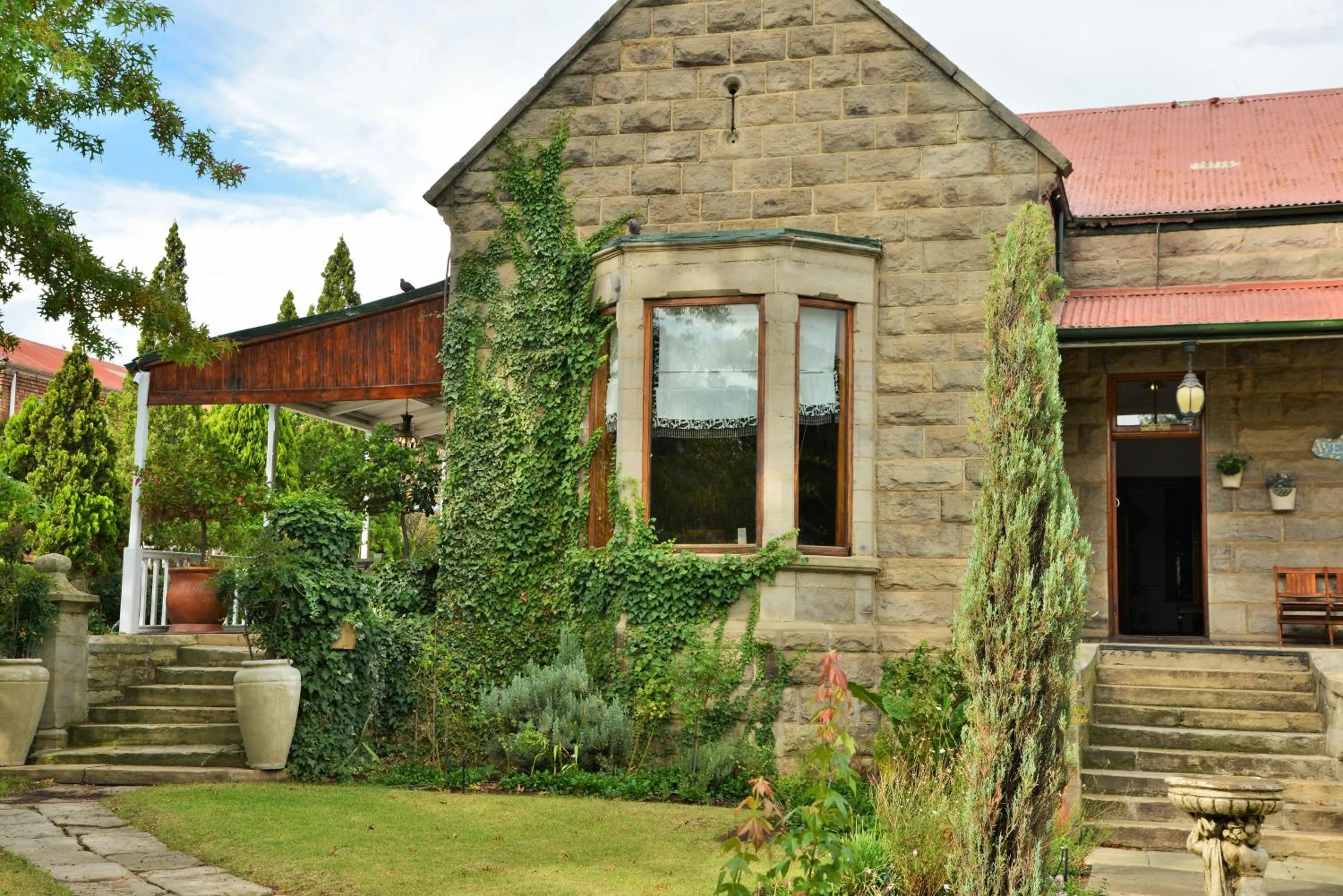 Facade/entrance in Die Kliphuis