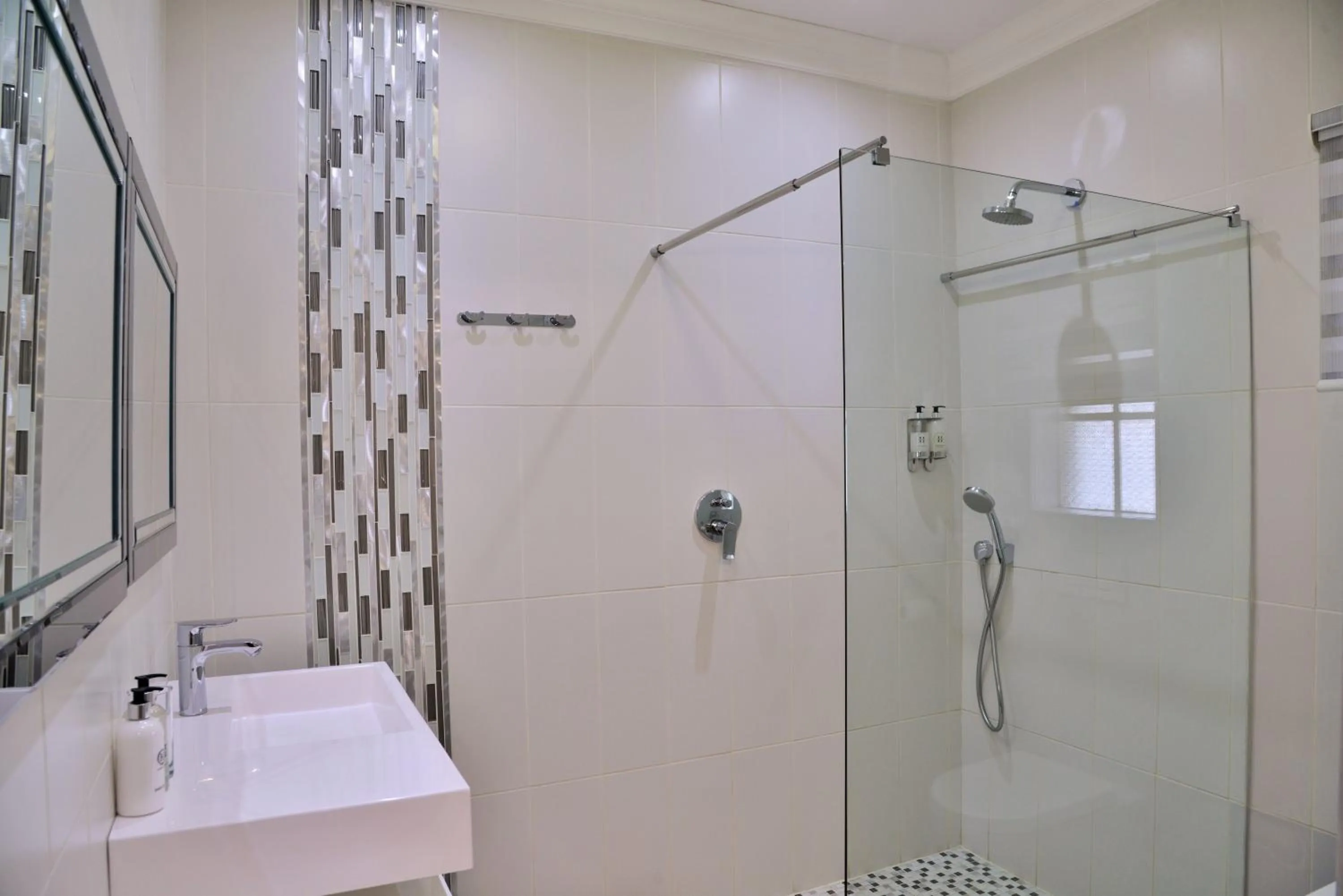 Shower in Die Kliphuis