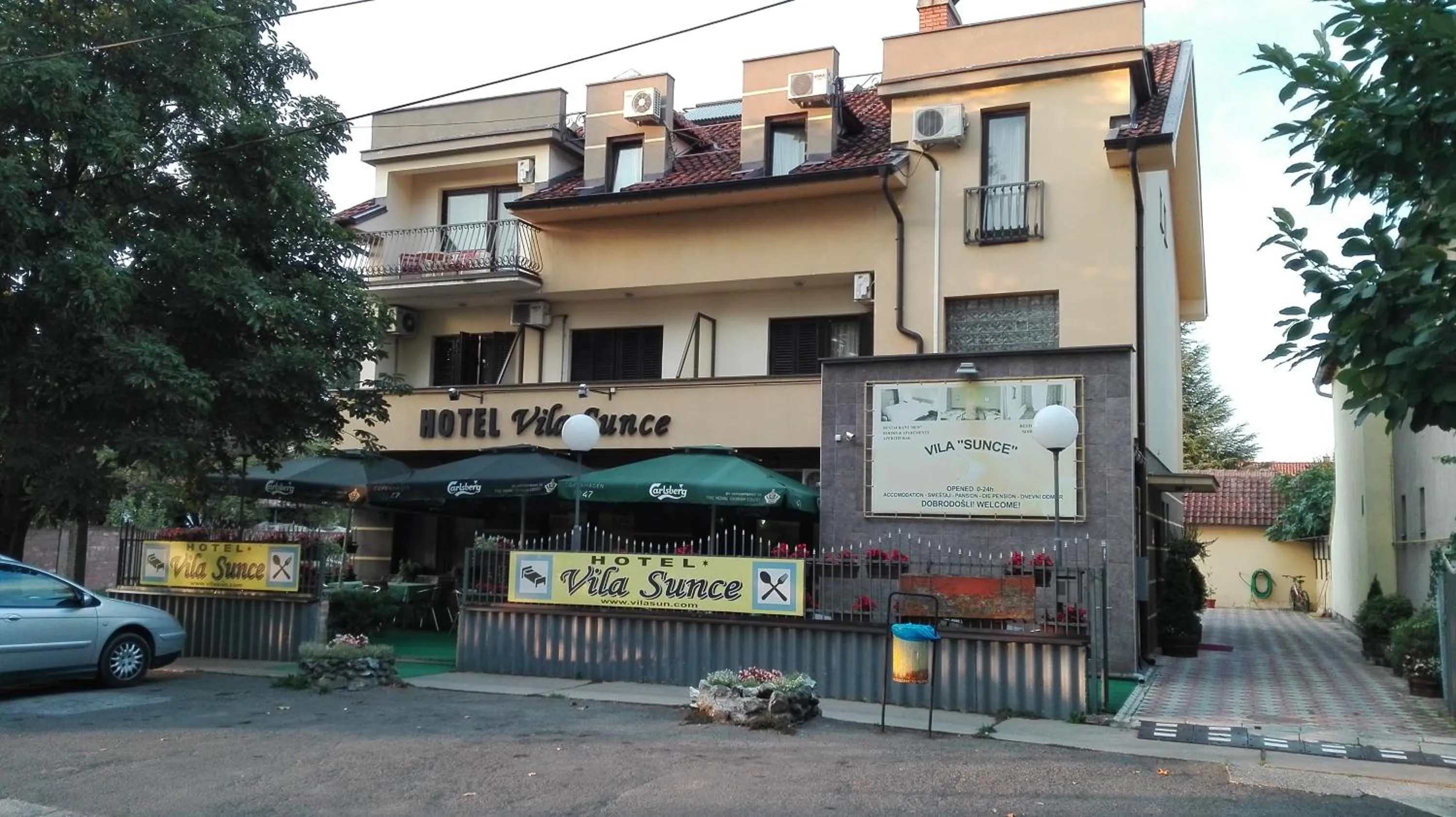 Property building in Hotel Vila Sunce