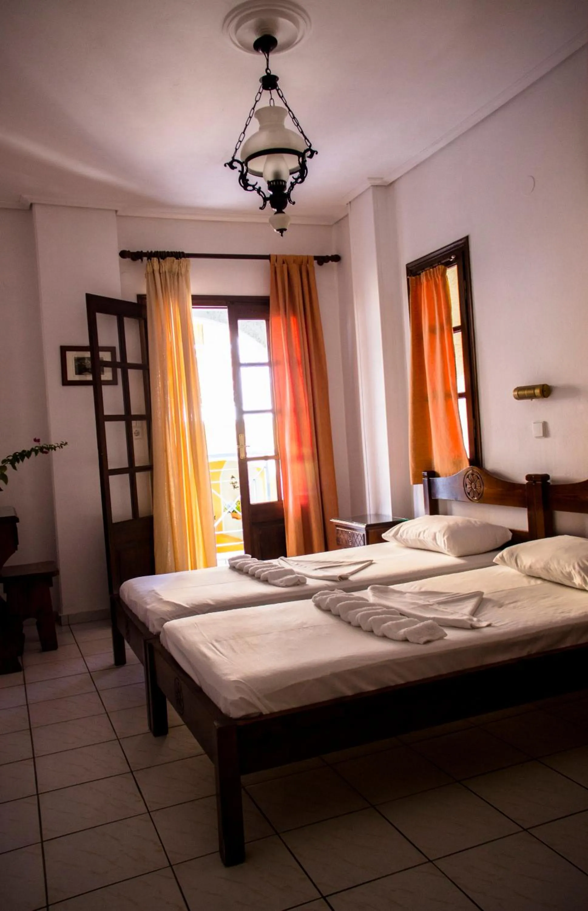 Bedroom, Bed in Hesperia Hotel