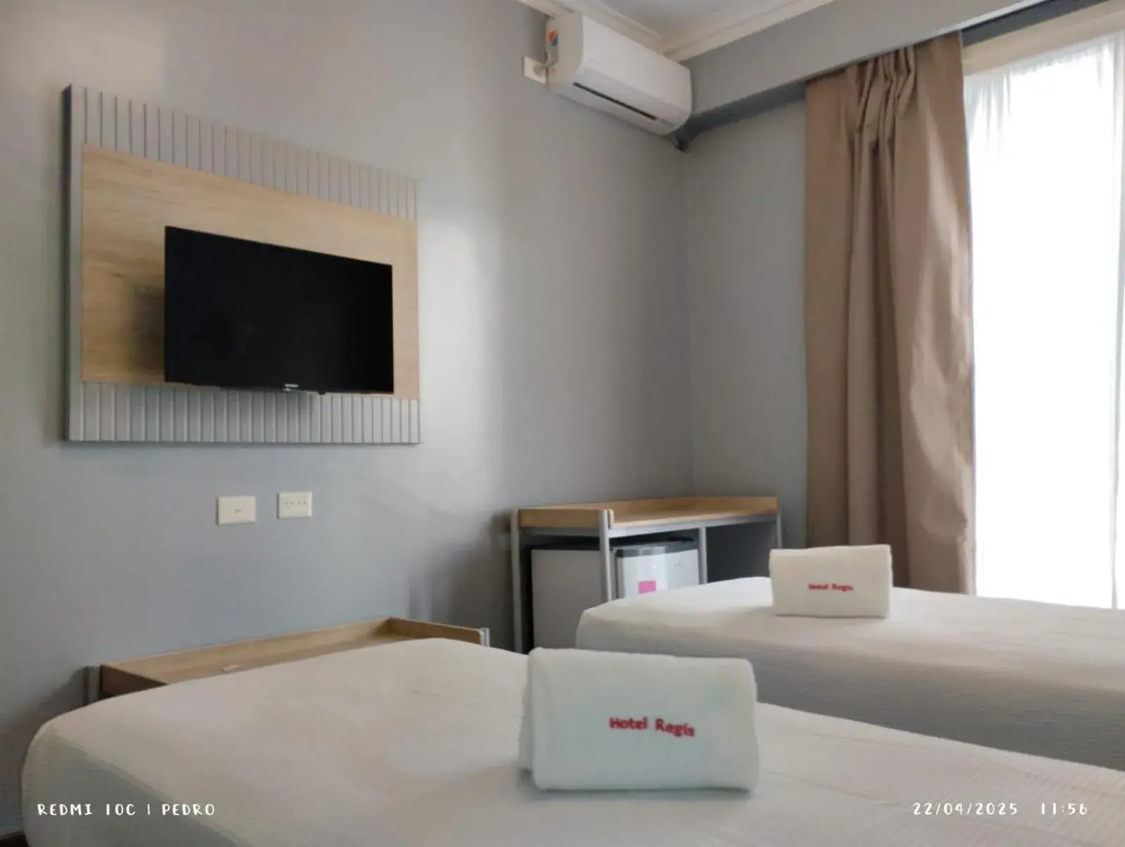 Bed in HOTEL REGIS Bed in HOTEL REGIS