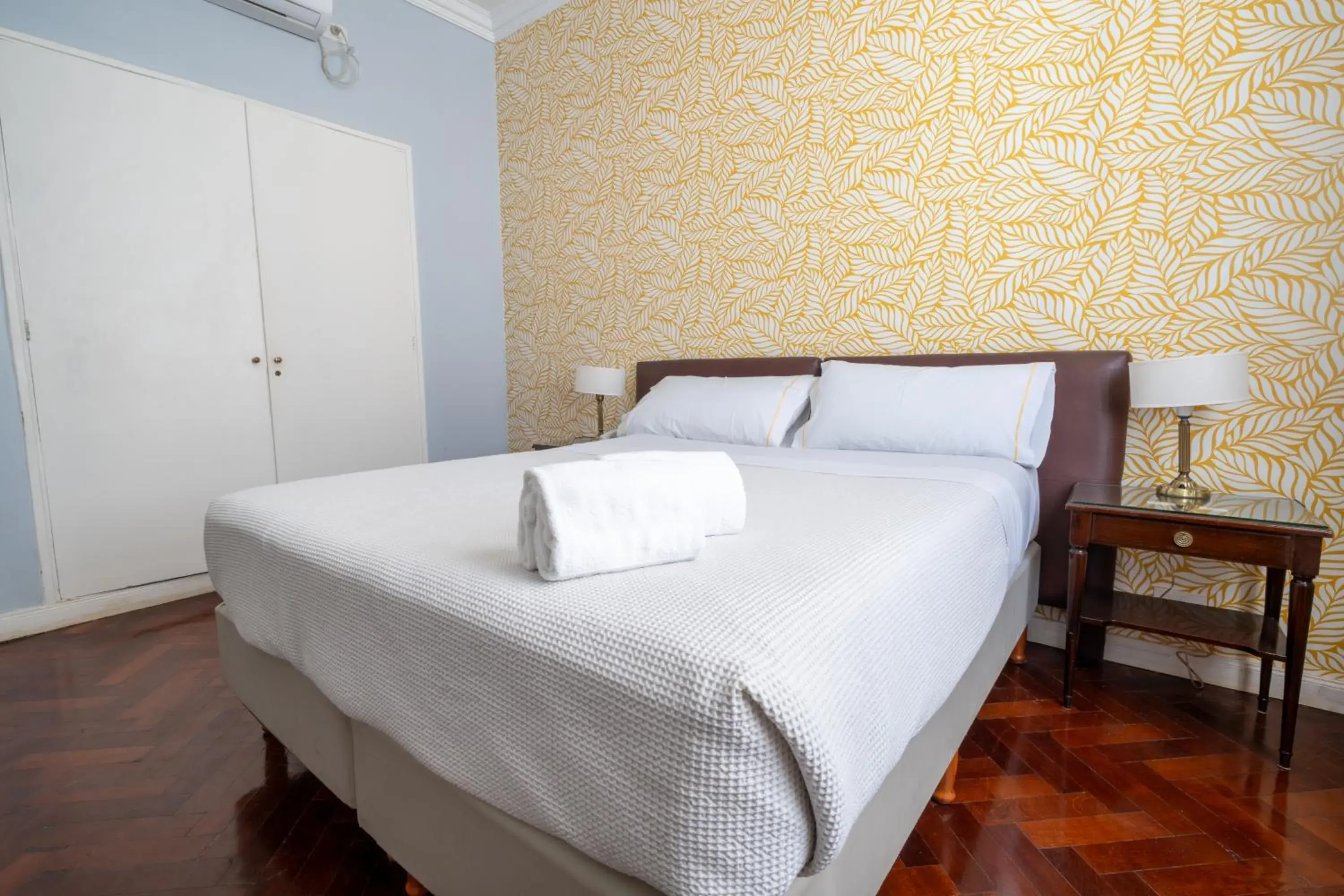 Double Room in HOTEL REGIS Double Room in HOTEL REGIS