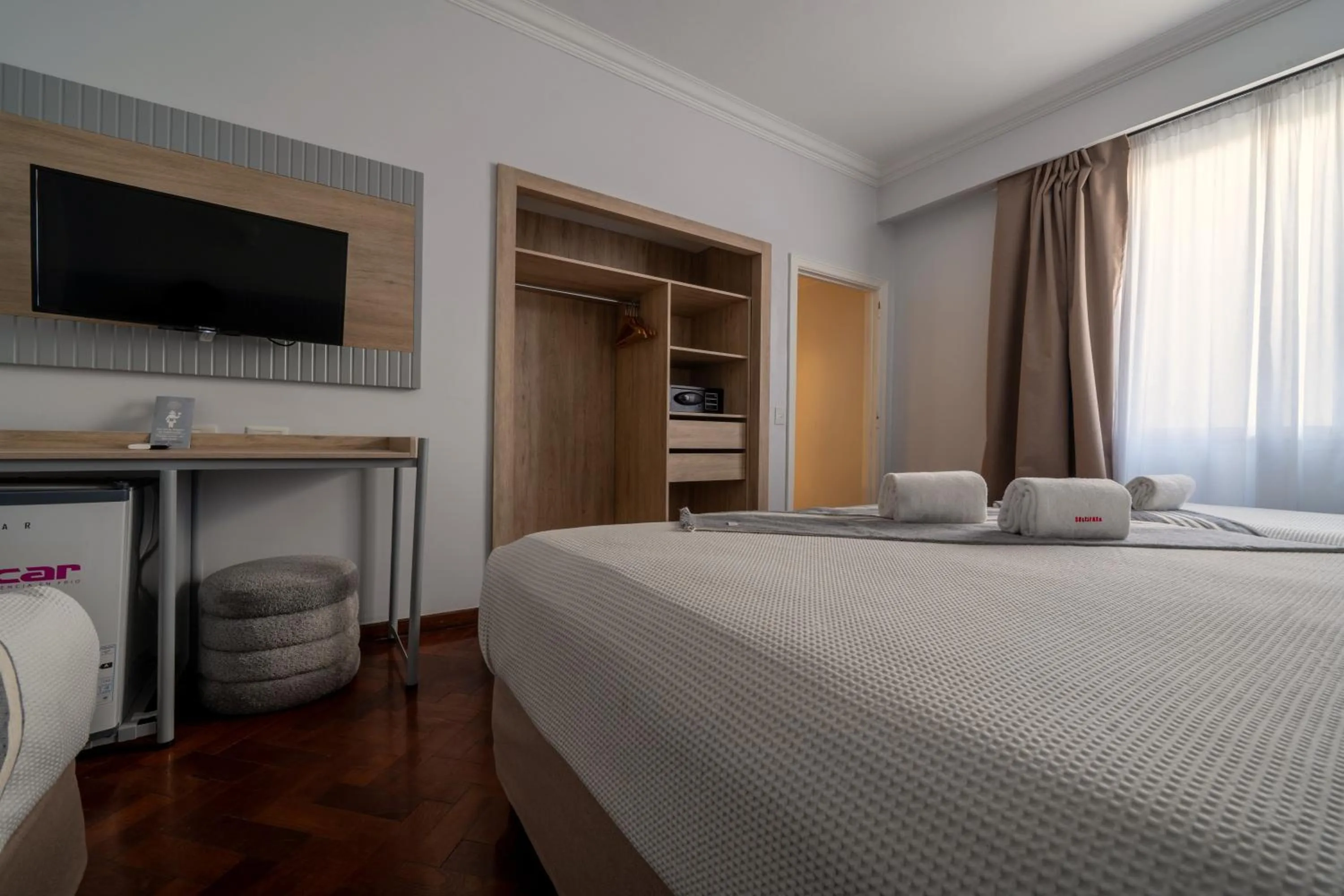 TV and multimedia, Bed in HOTEL REGIS