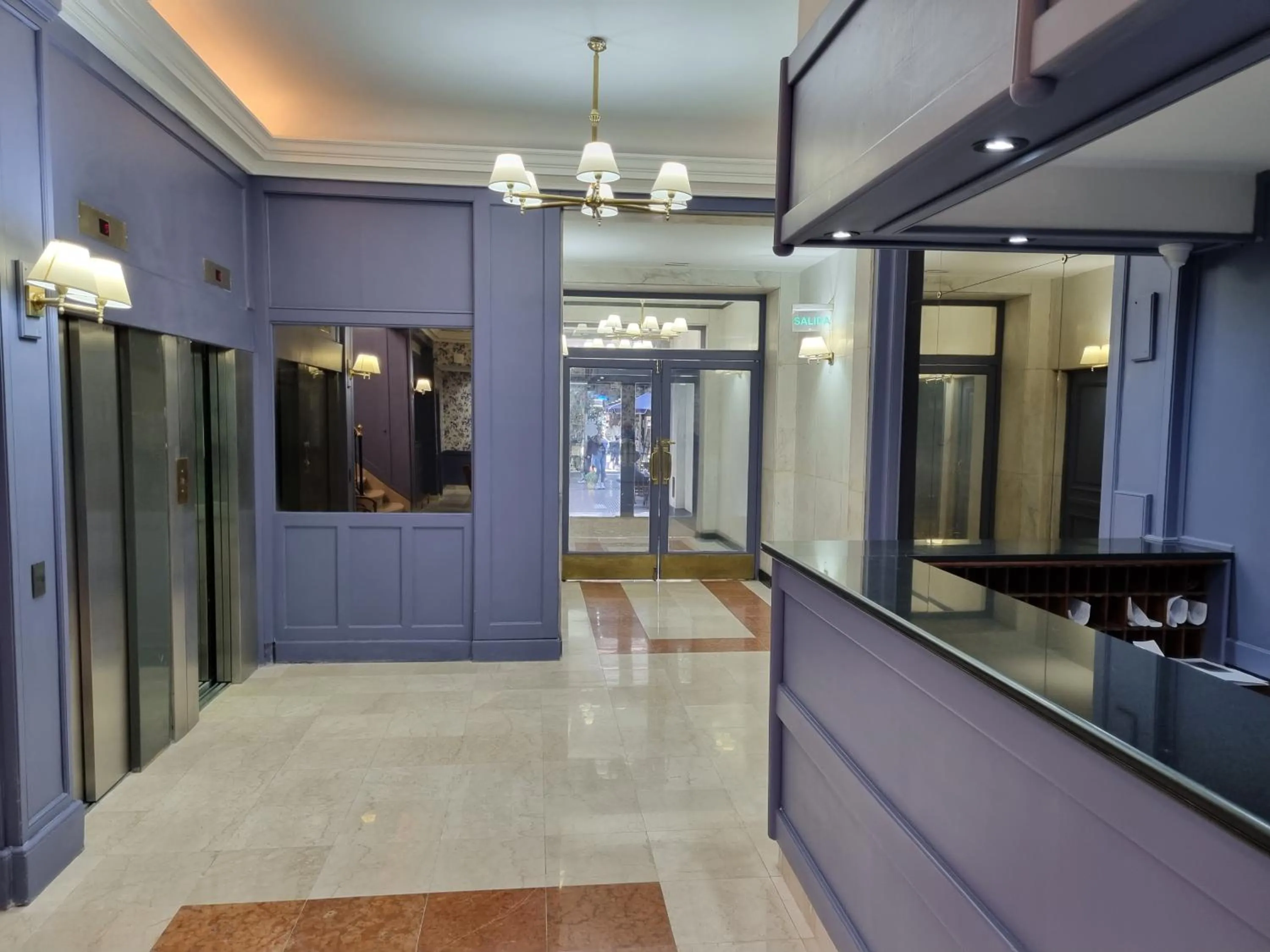 Lobby or reception in HOTEL REGIS