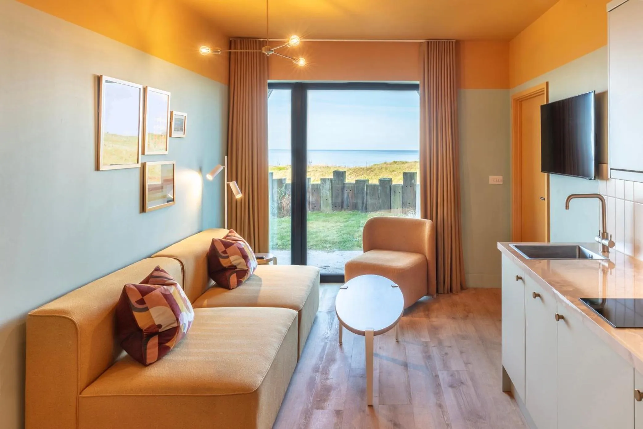 Seating area in SeaSpace