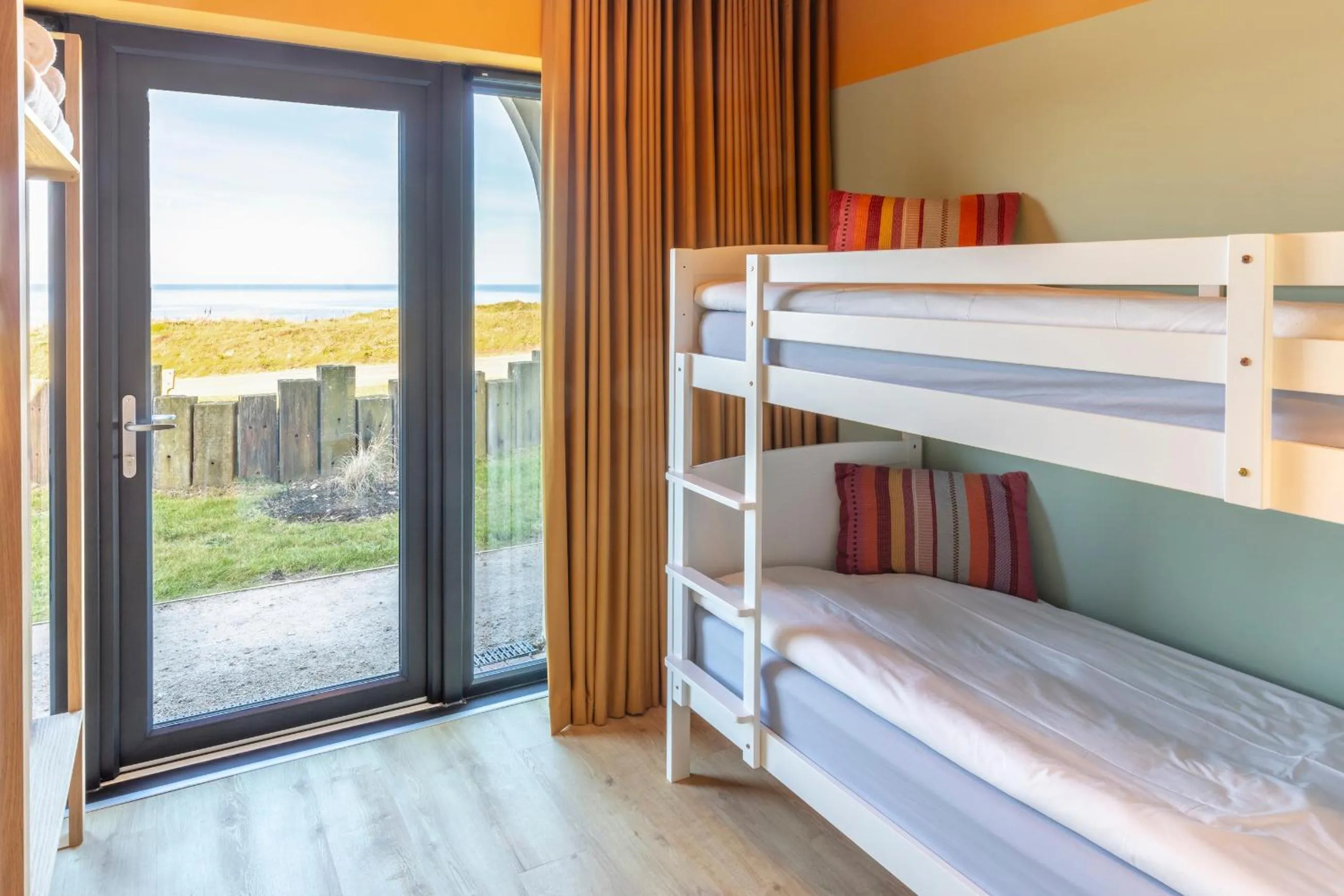 bunk bed, Bed in SeaSpace