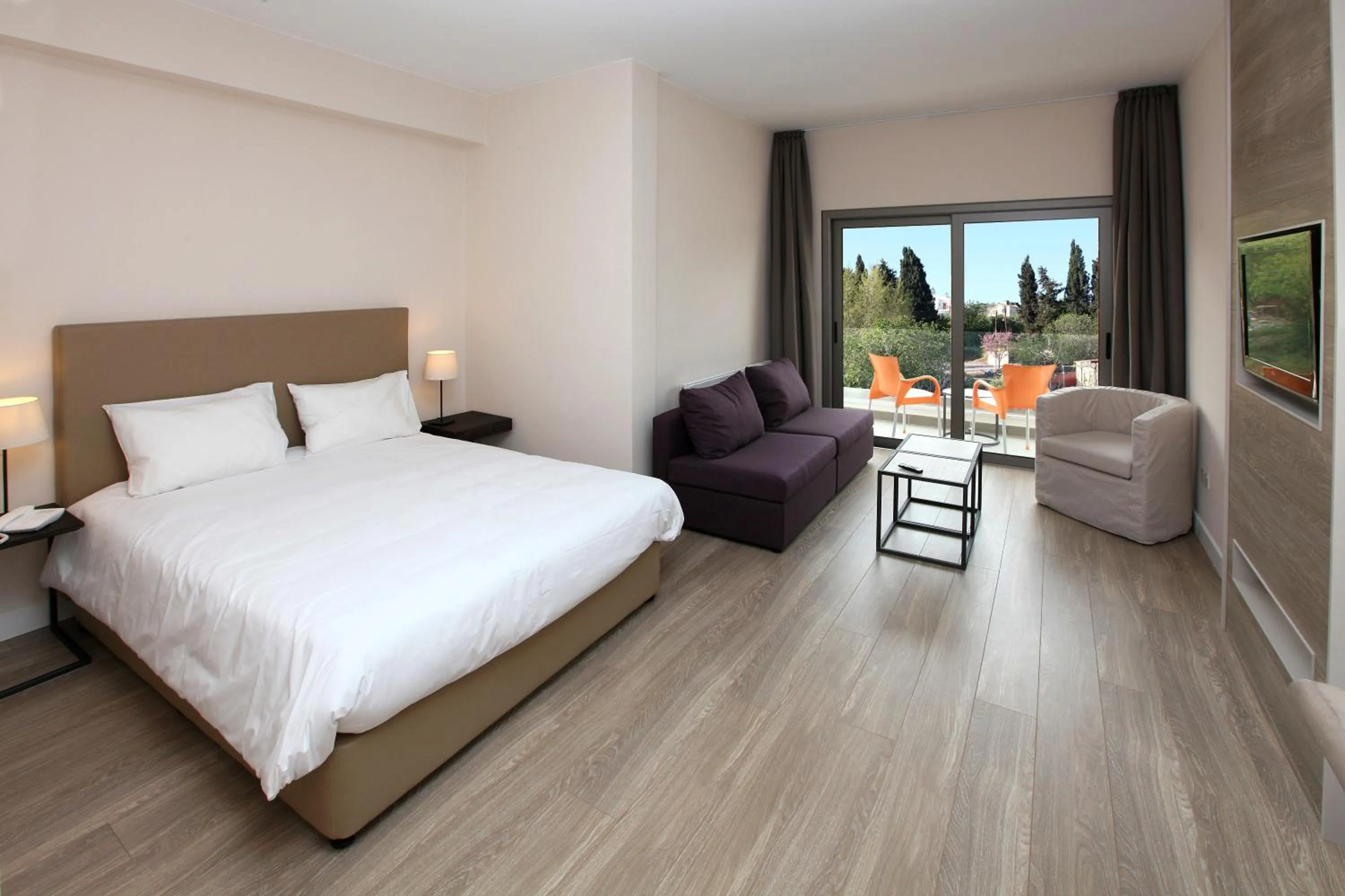 Bed in Droushia Heights Hotel