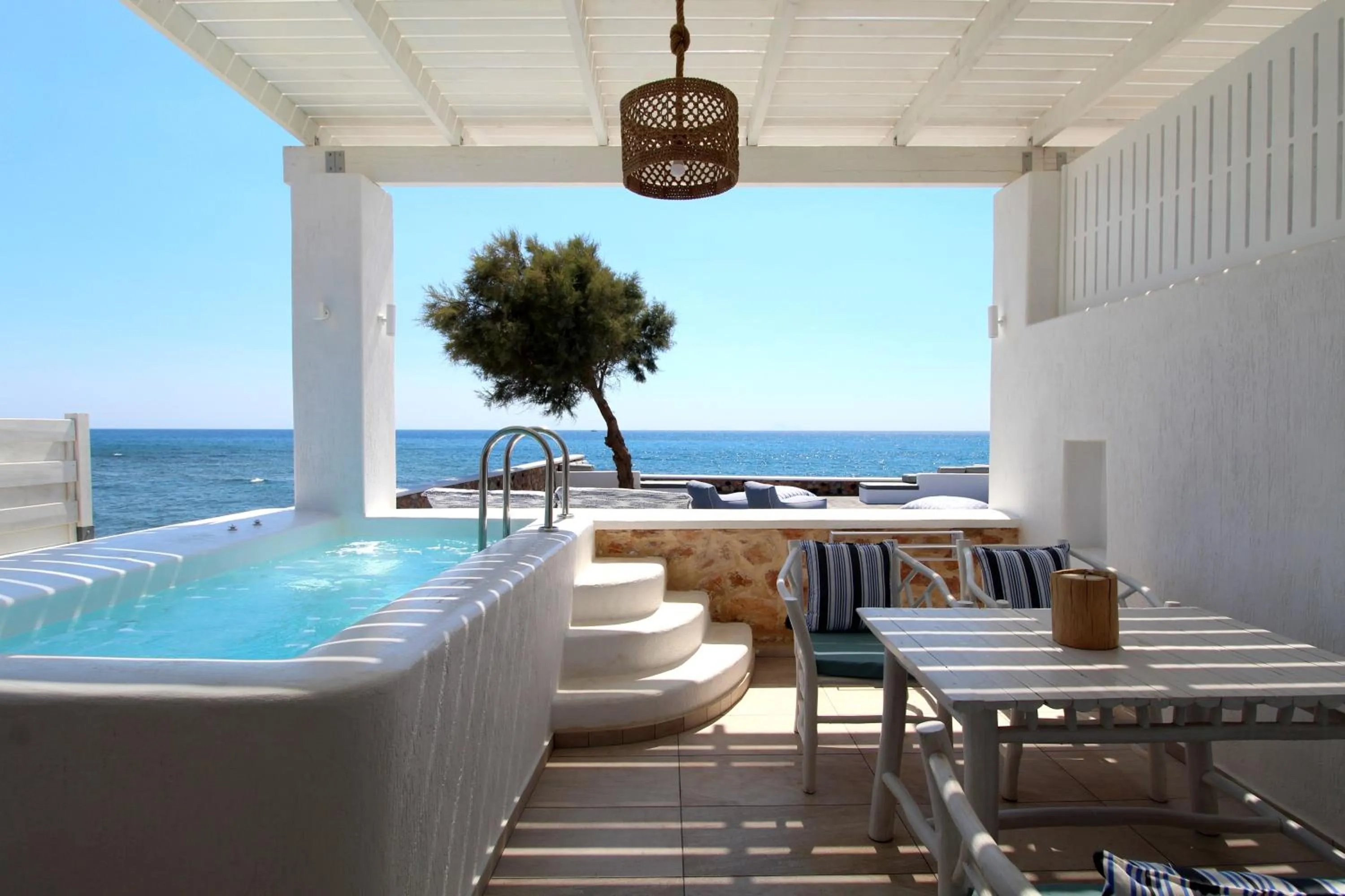 Swimming pool in Aegean Melody Suites & Villas