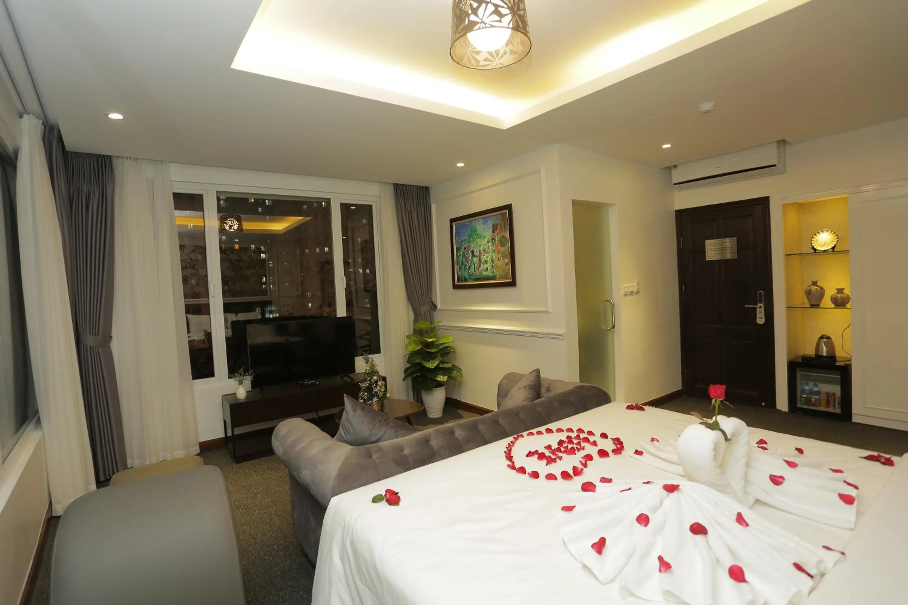 Street view, Bed in Adeline Hotel Hanoi