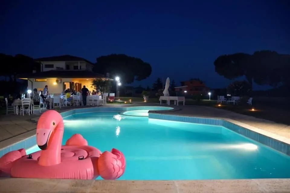 Swimming pool in PepeRosa B&B and Events