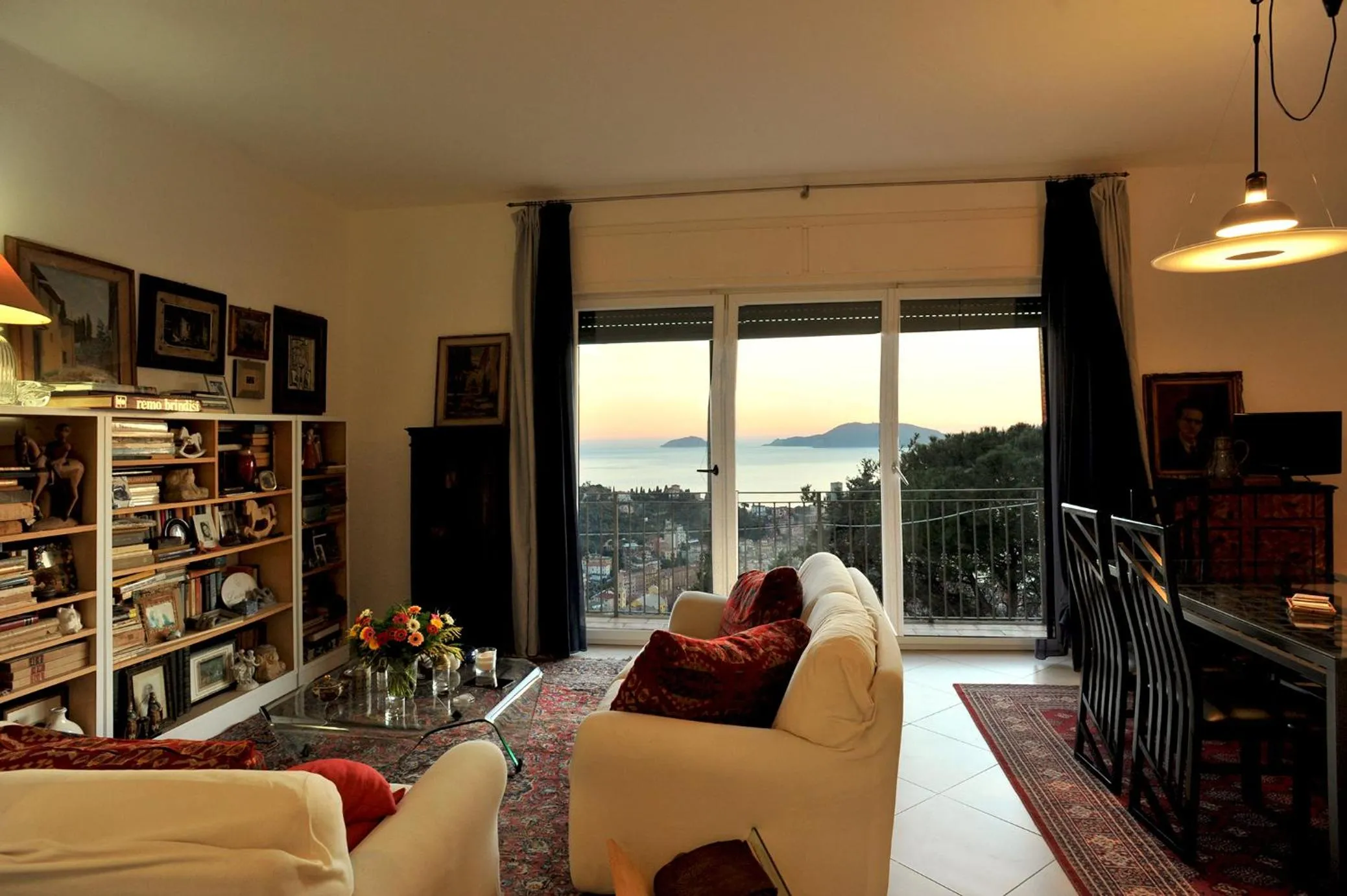 Living room in IL golfo artisti e poeti villa thea