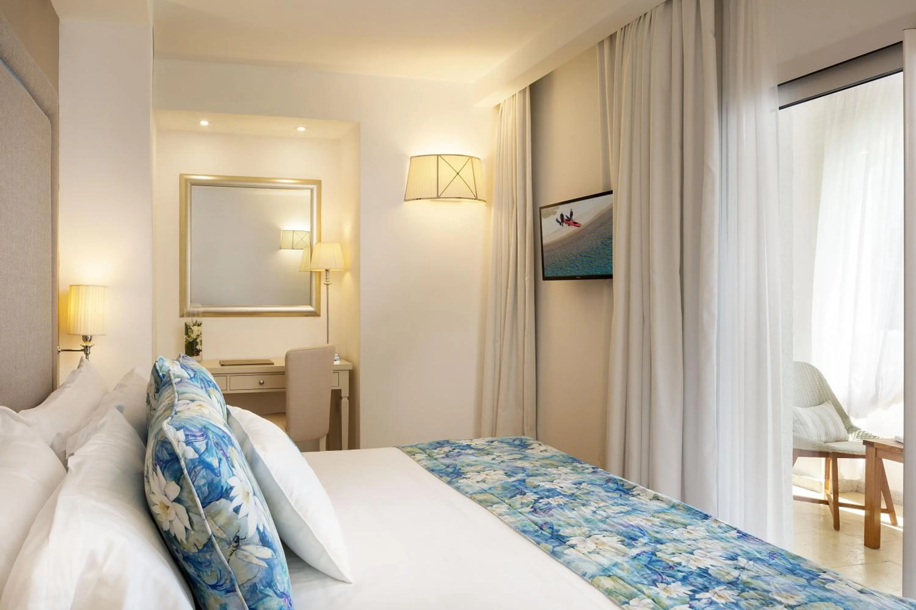 Bed in Grand Hotel Cannigione