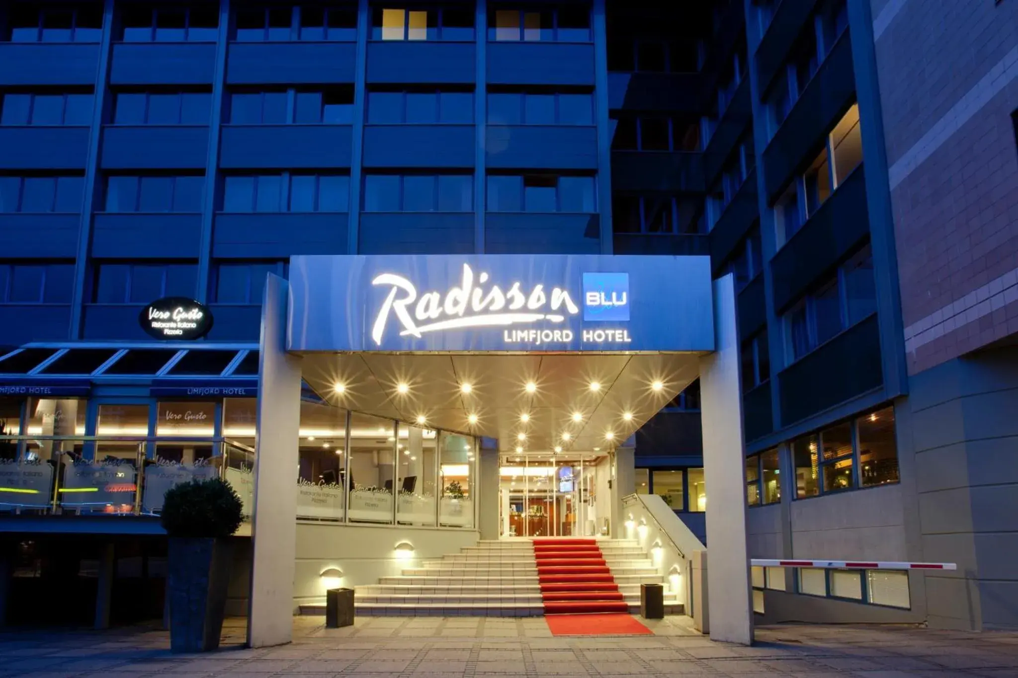 Facade/entrance in Radisson Blu Limfjord Hotel, Aalborg Facade/entrance in Radisson Blu Limfjord Hotel, Aalborg
