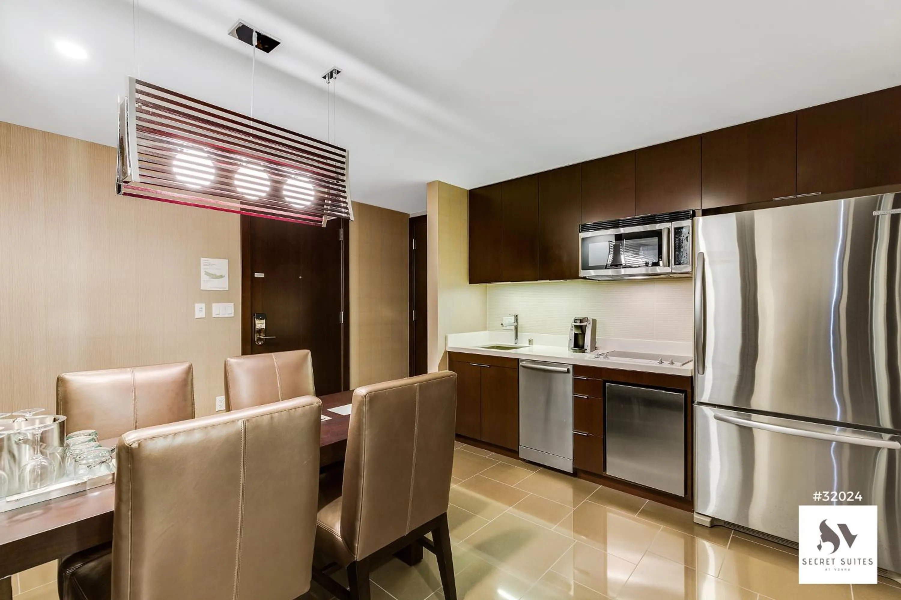 Kitchen or kitchenette in Secret Suites At Vdara
