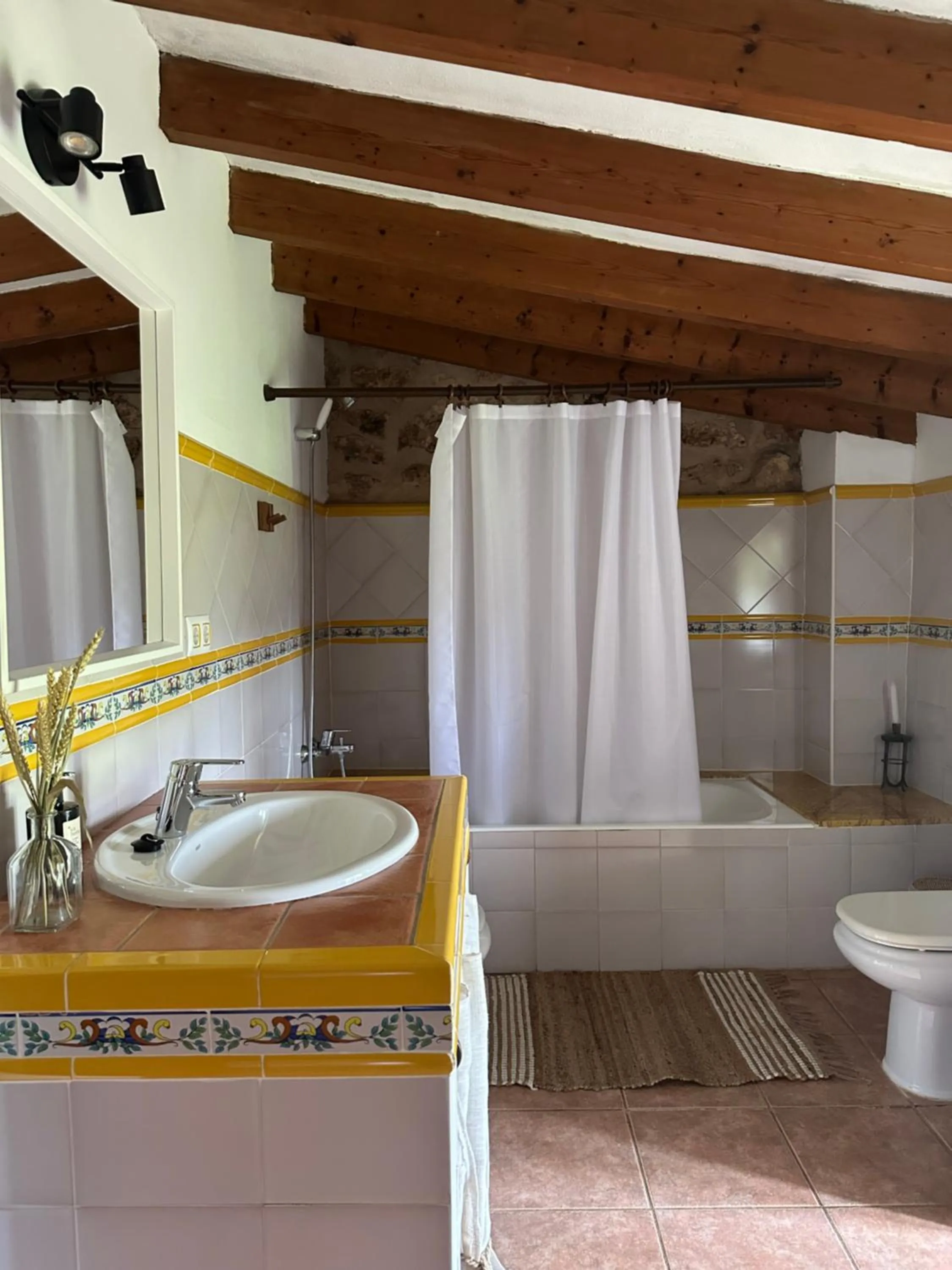 Shower in Agroturismo Finca Son Pieras