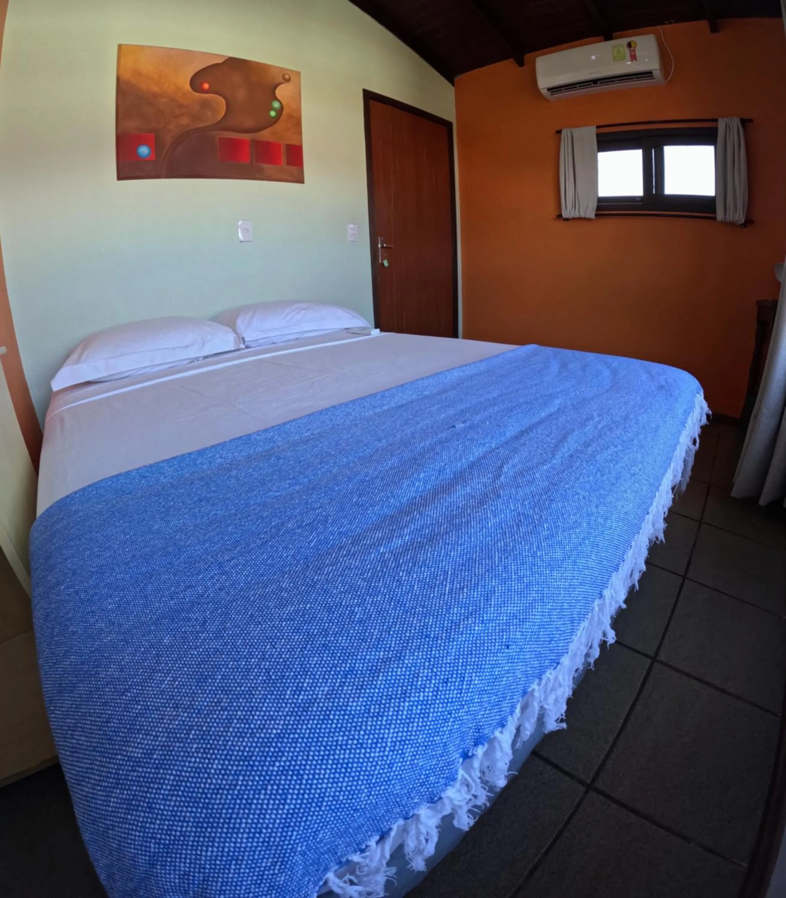 Double Room with Shared Bathroom in Santinho Hostel
