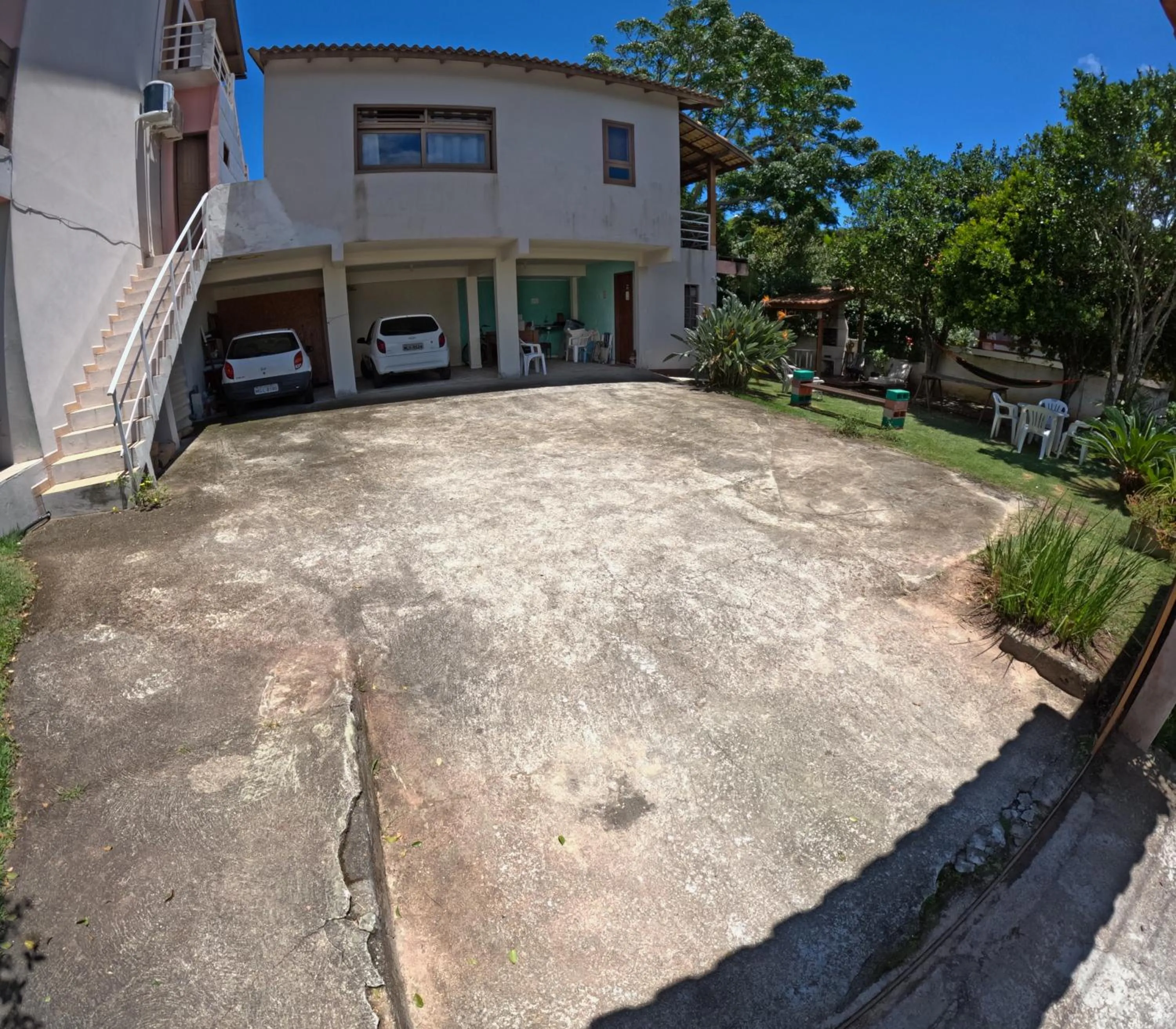 Garden in Santinho Hostel
