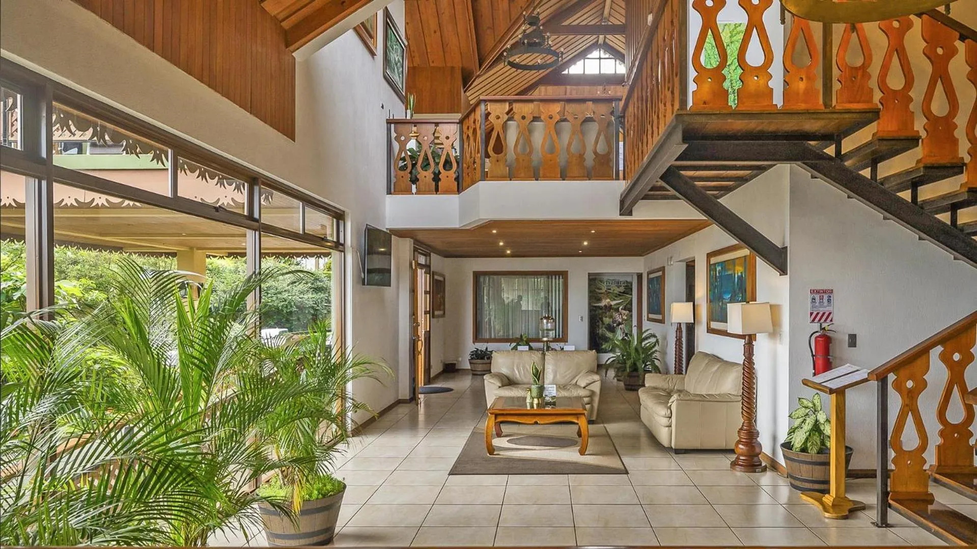 Lobby or reception in Ficus Sunset Suites