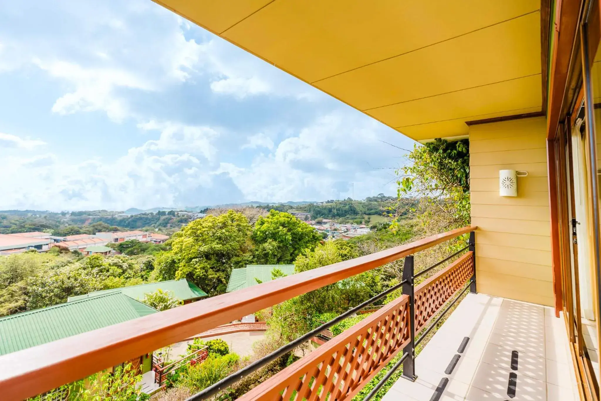 View (from property/room) in Ficus Sunset Suites View (from property/room) in Ficus Sunset Suites