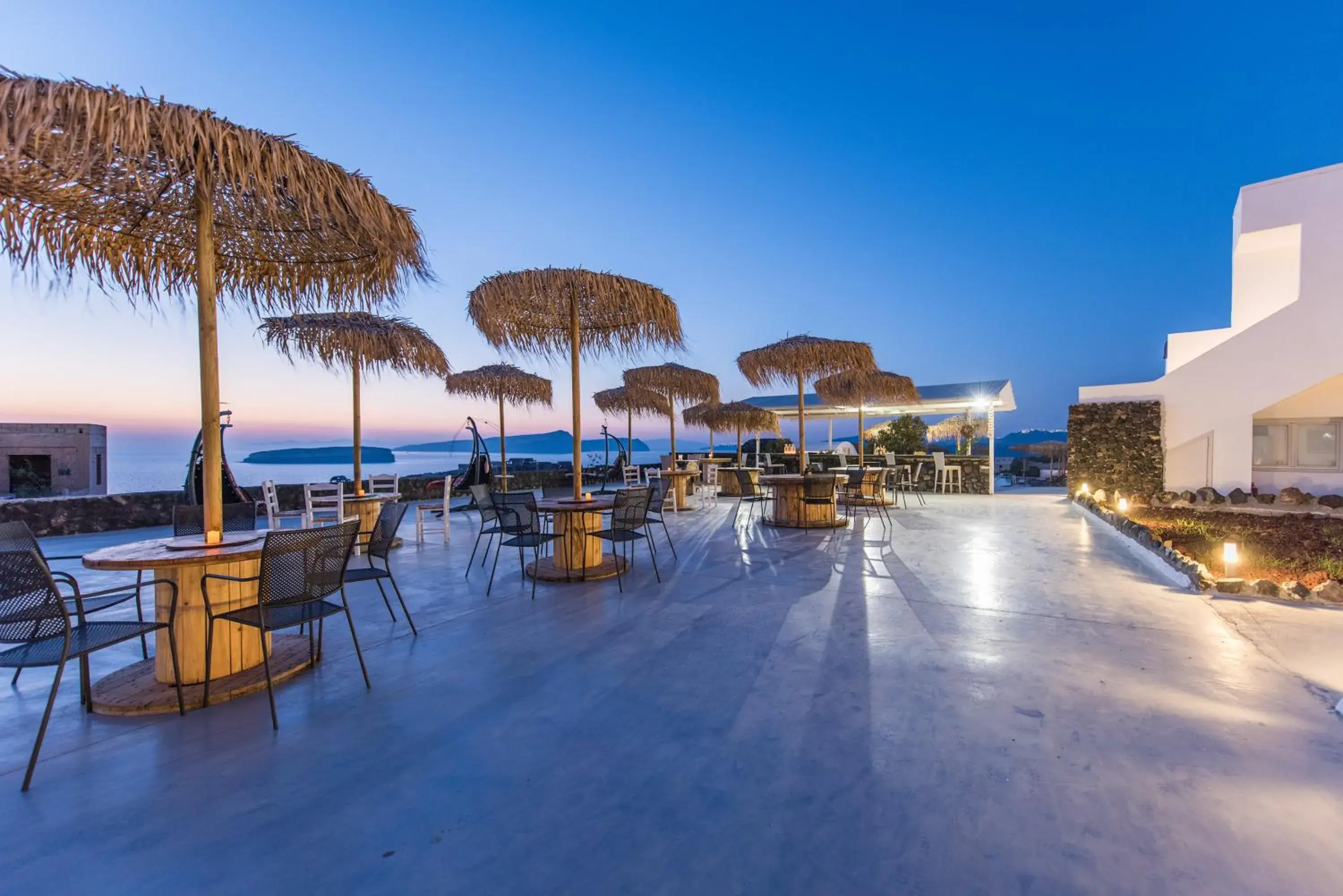 Restaurant/places to eat in Sunset Faros Restaurant/places to eat in Sunset Faros