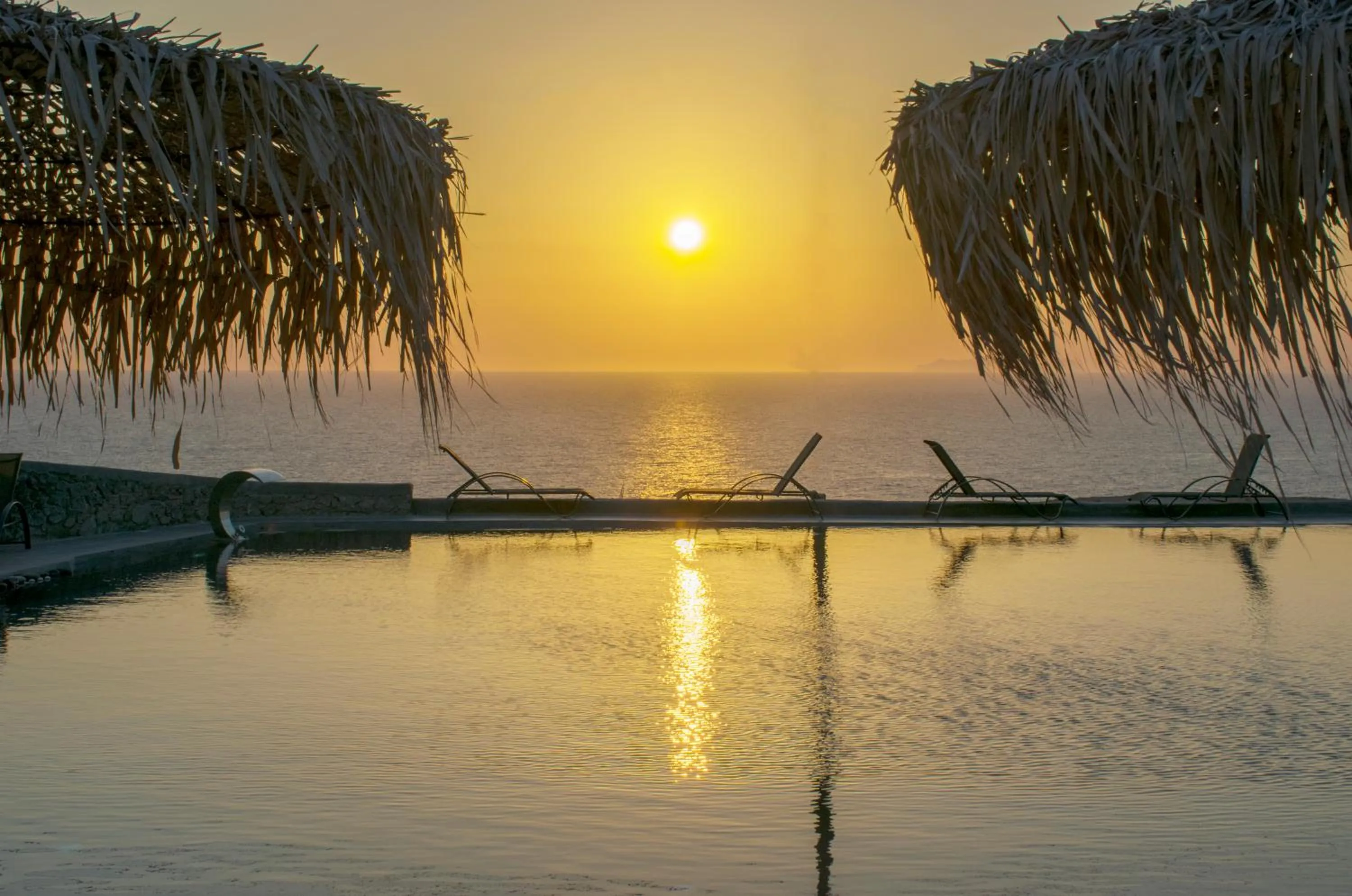 Property building in Sunset Faros