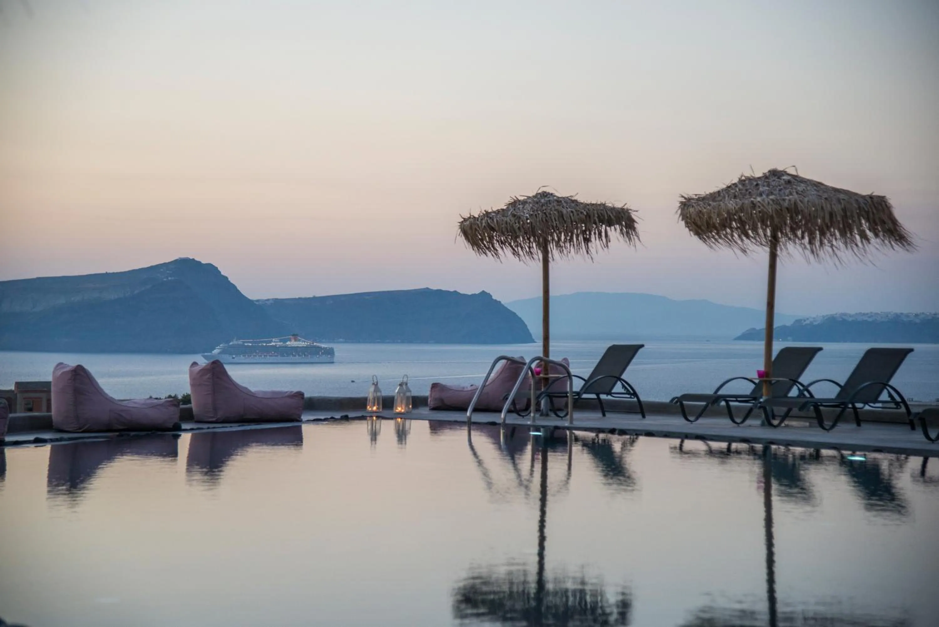 Property building in Sunset Faros