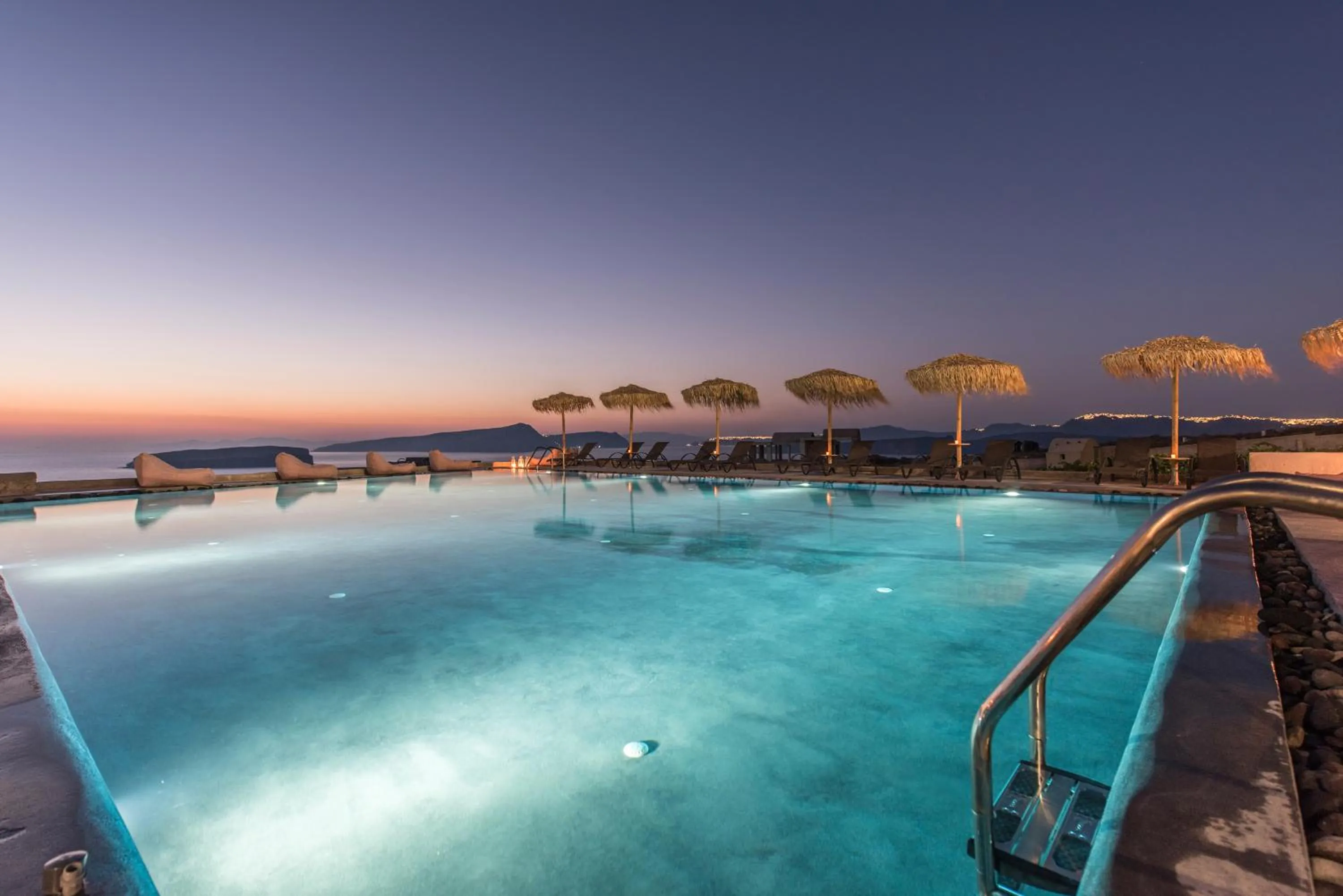 Property building in Sunset Faros