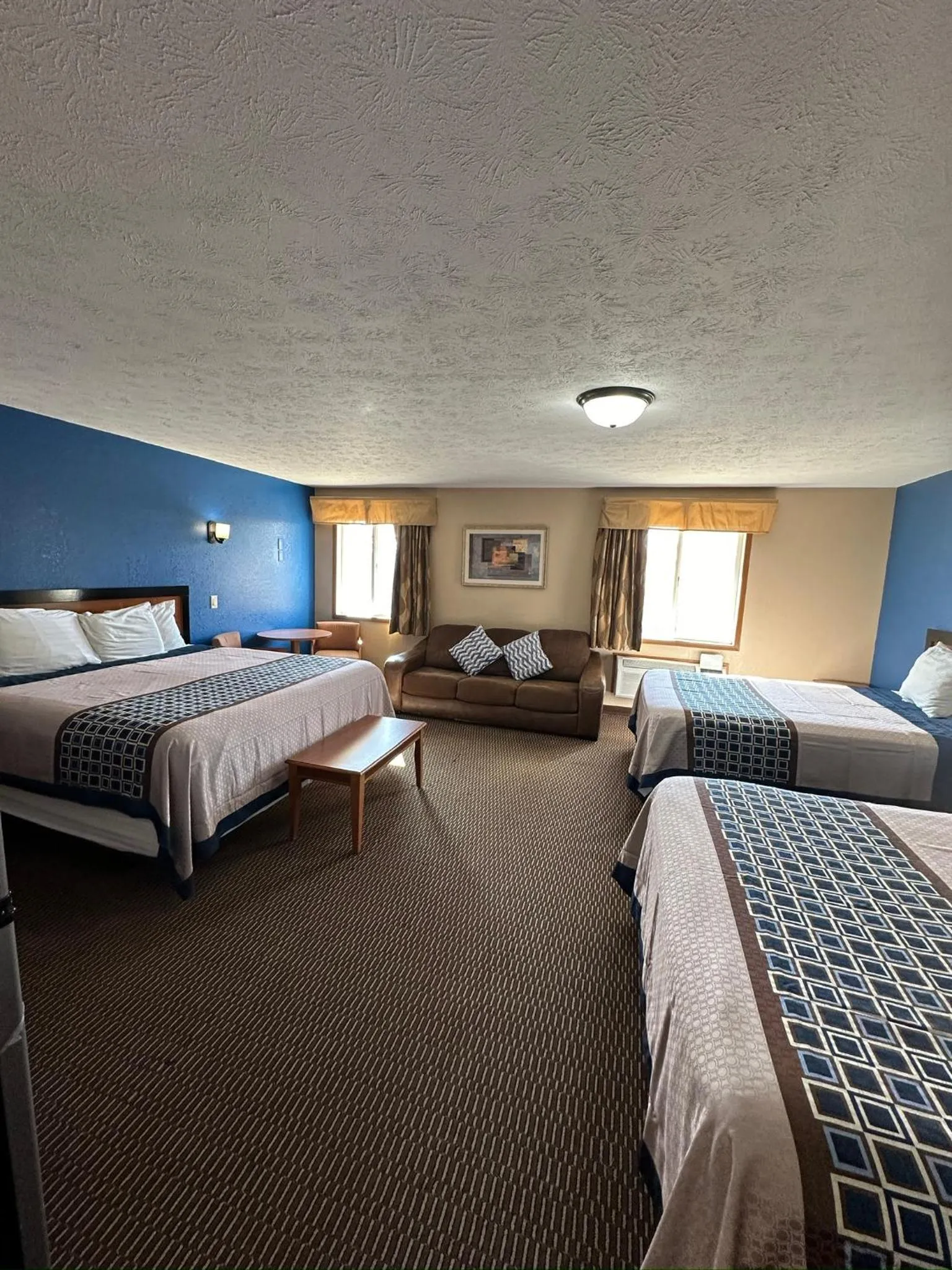 Photo of the whole room, Bed in Eco-Lux Inn Norfolk