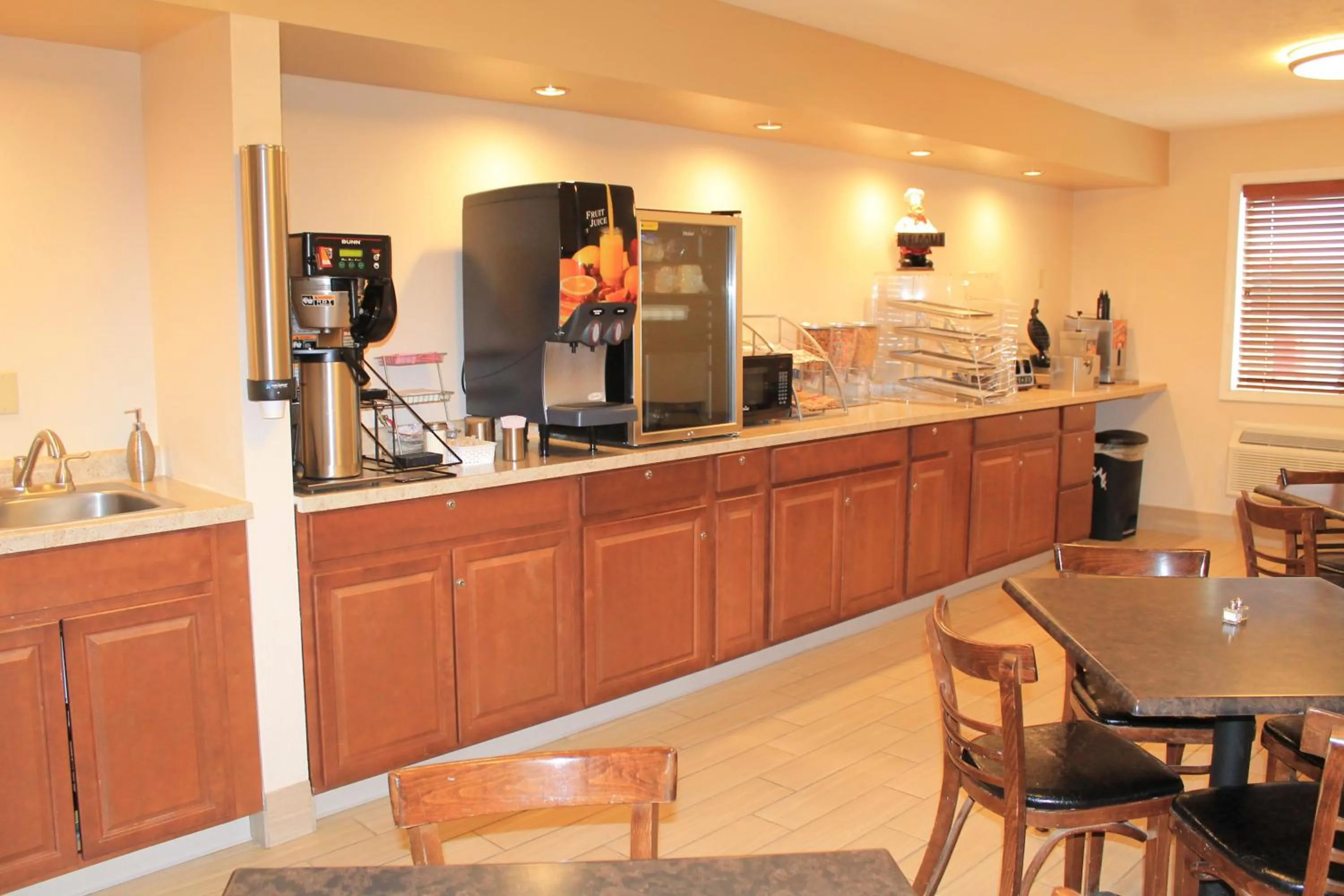 Continental breakfast in Eco-Lux Inn Norfolk