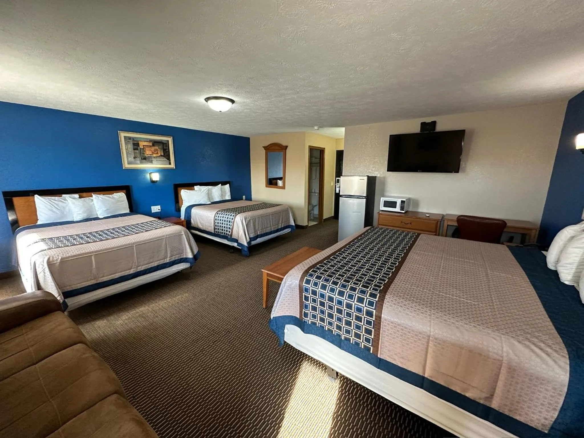 Photo of the whole room, Bed in Eco-Lux Inn Norfolk