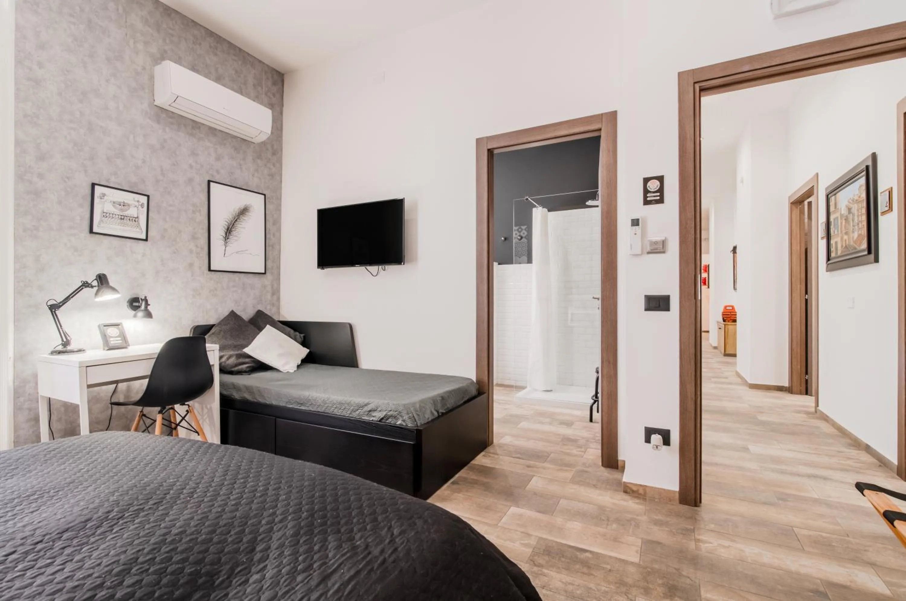 Bedroom, Bed in Panurban Rooms by Wonderful Italy