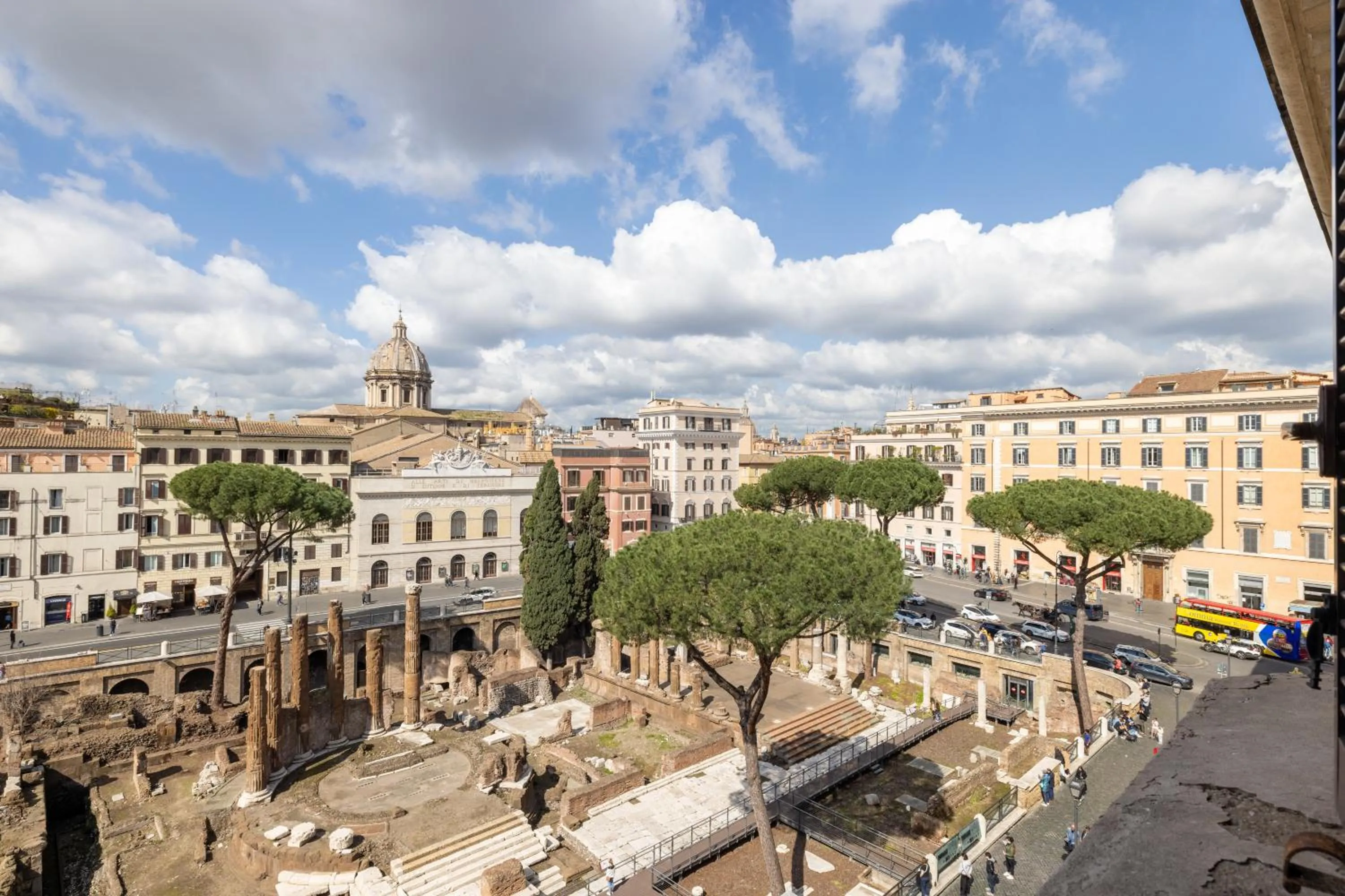 Nearby landmark in Temple View FCollection Superior Relais