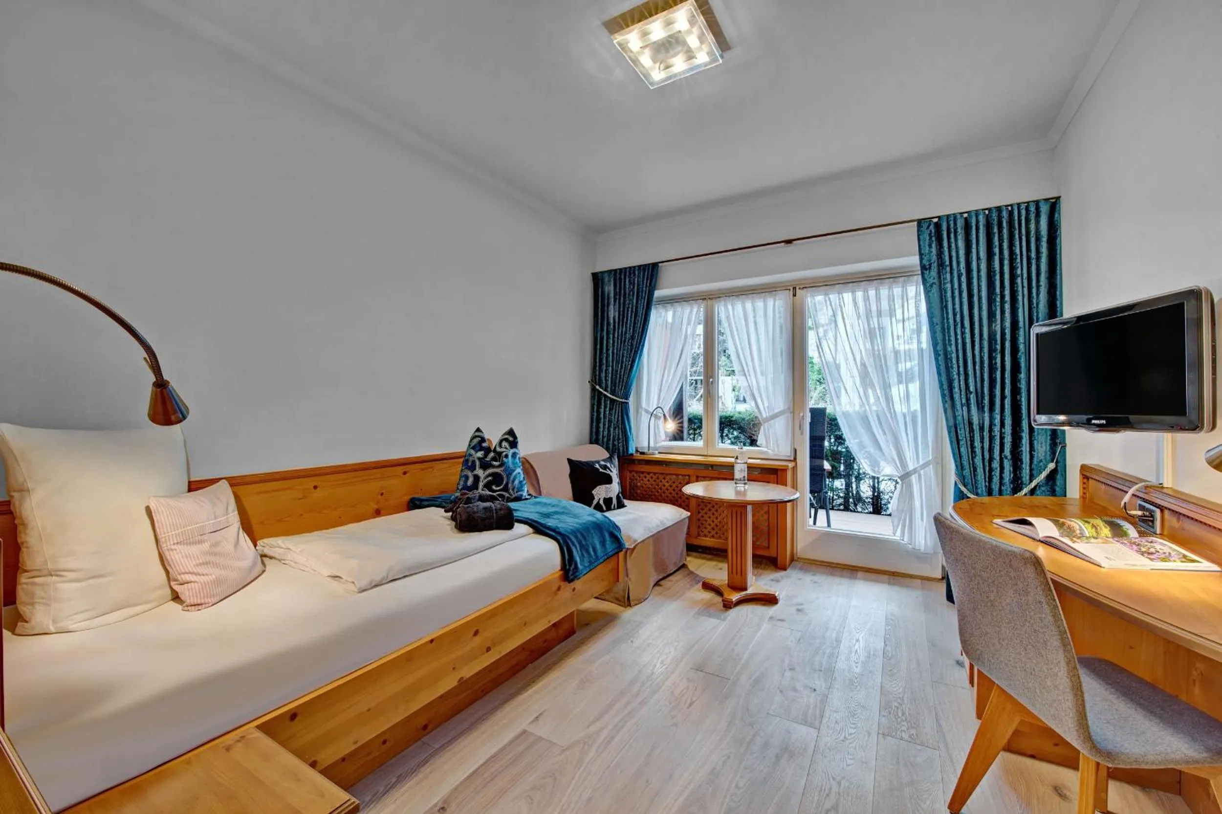 Photo of the whole room, Bed in DIANA Naturpark Hotel - Partnerbetrieb von "Oberstaufen PLUS GOLF"