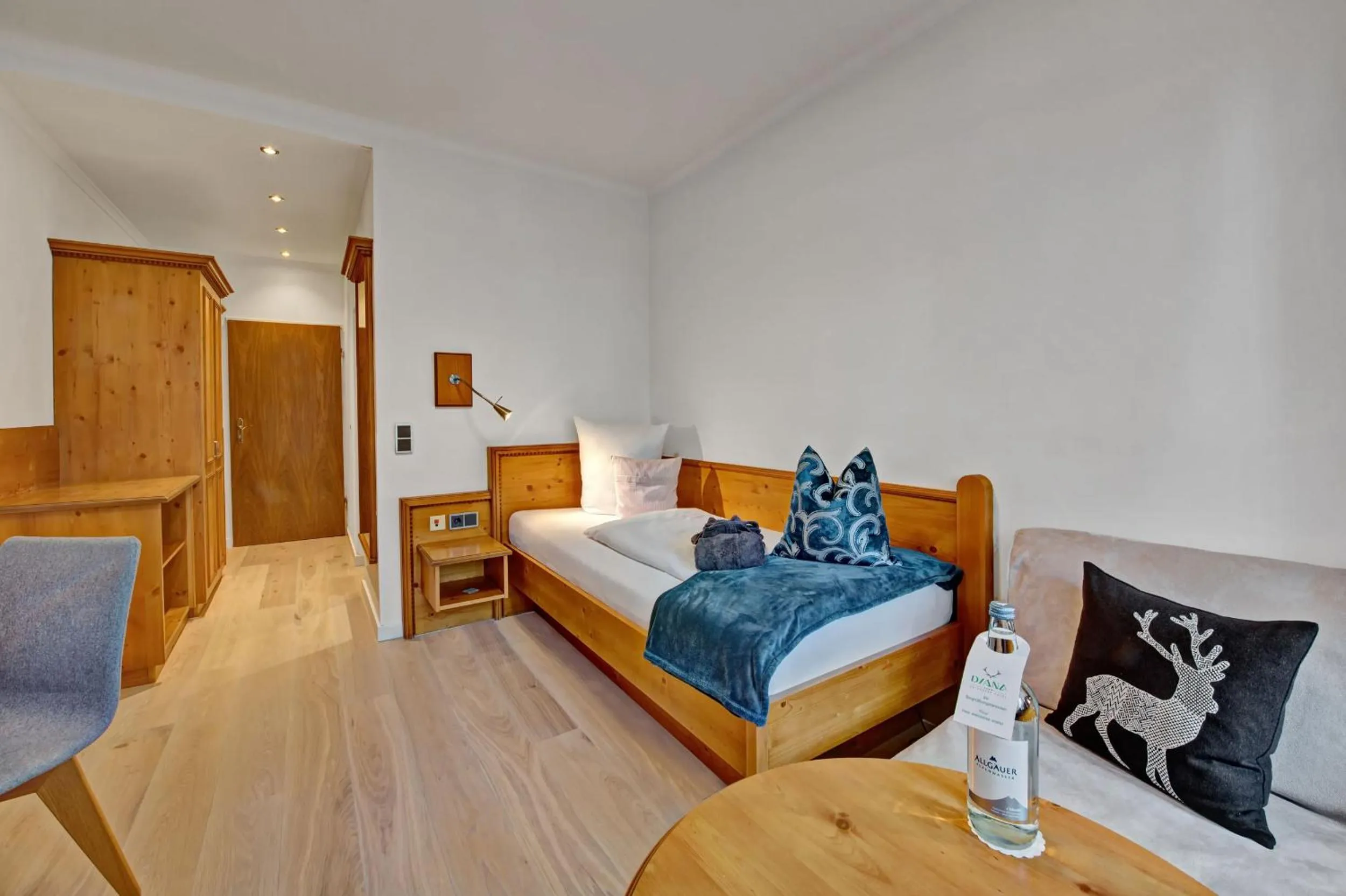 Photo of the whole room, Bed in DIANA Naturpark Hotel - Partnerbetrieb von "Oberstaufen PLUS GOLF"