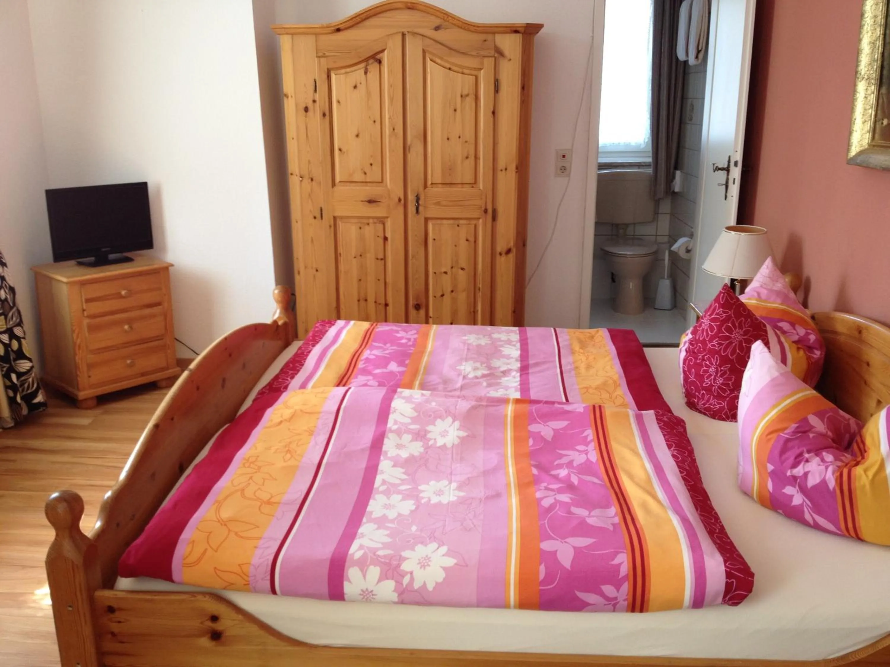 Bed in Tutzinger Hof