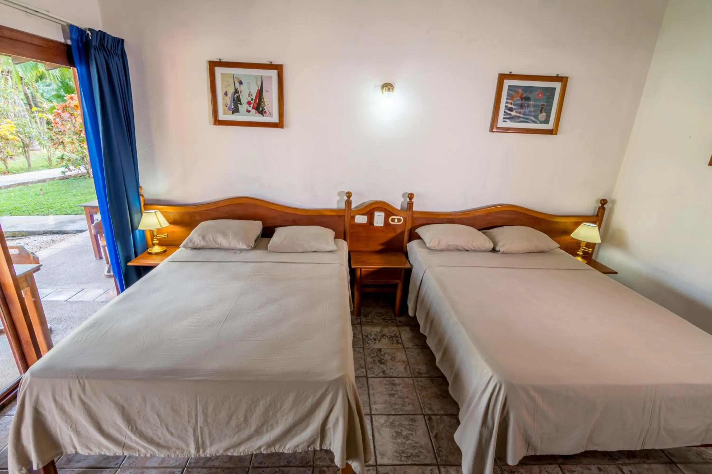 Bedroom, Bed in Hotel Guanacaste Lodge