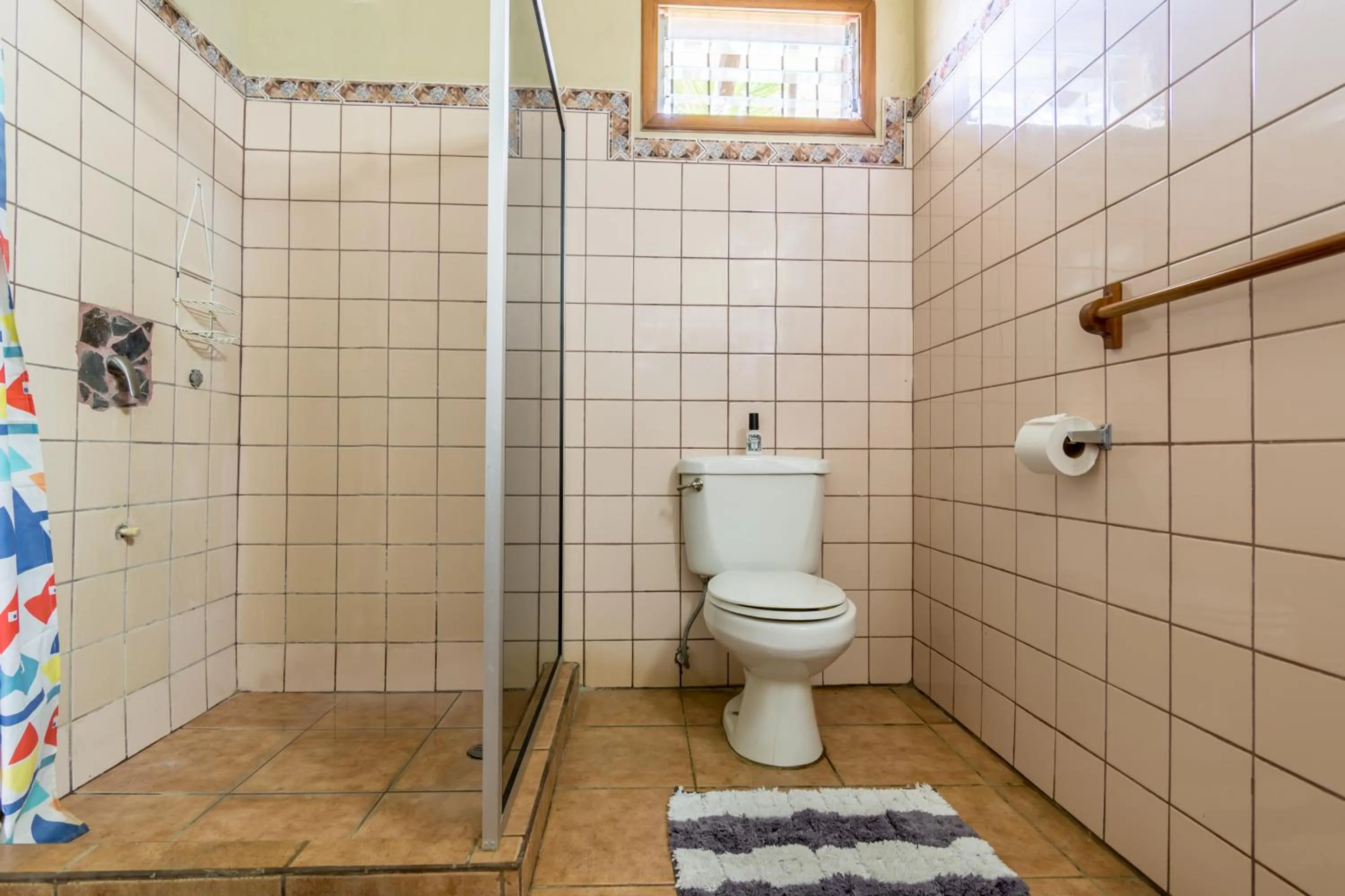 Bathroom in Hotel Guanacaste Lodge