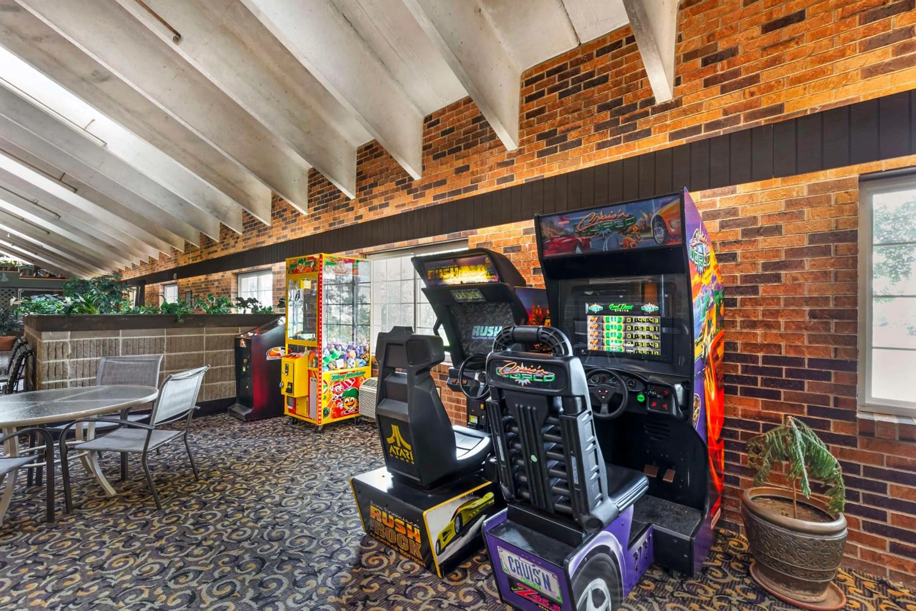 Property building in Best Western Plus Longbranch Hotel & Convention Center