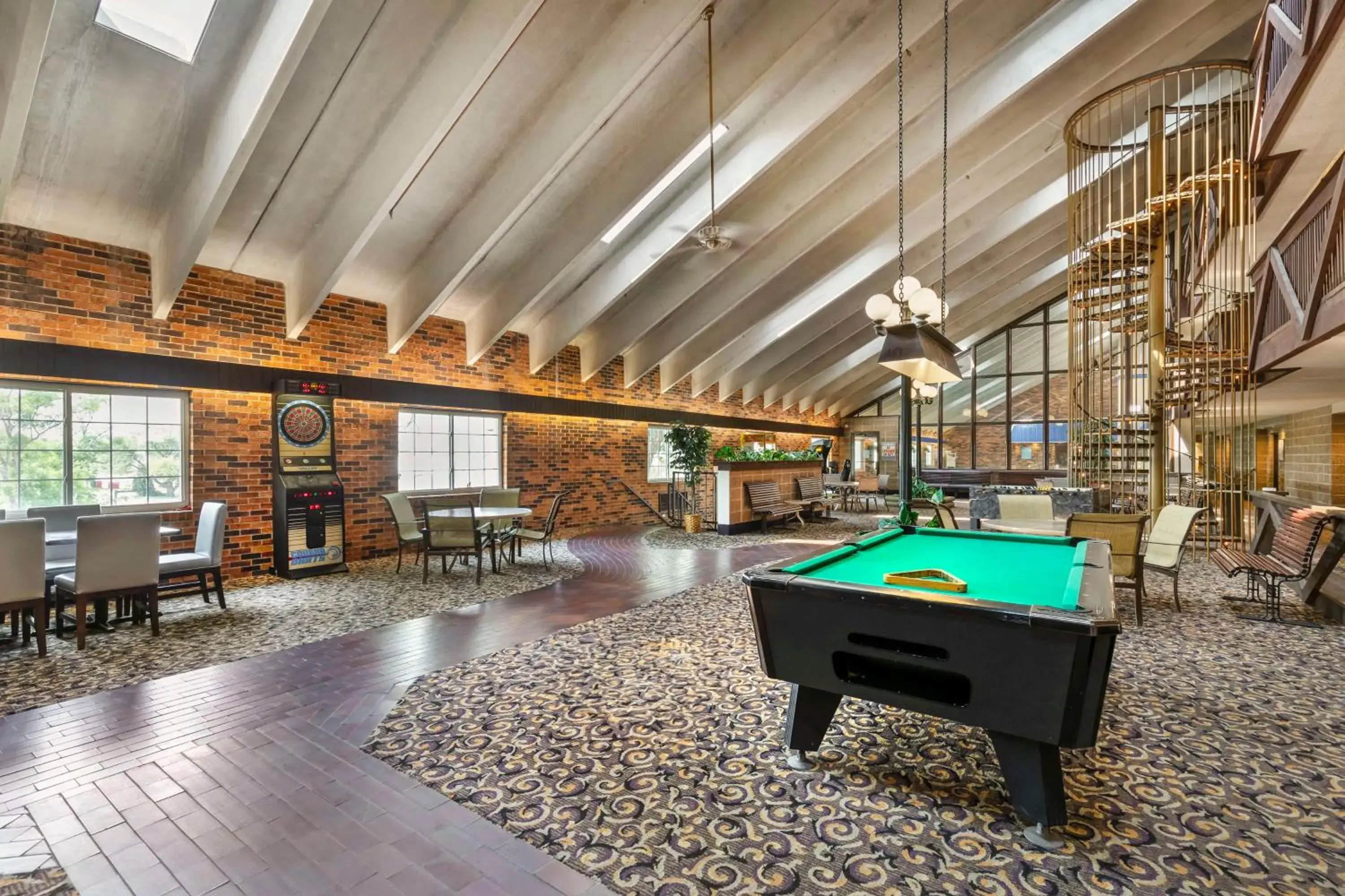 Property building in Best Western Plus Longbranch Hotel & Convention Center Property building in Best Western Plus Longbranch Hotel & Convention Center