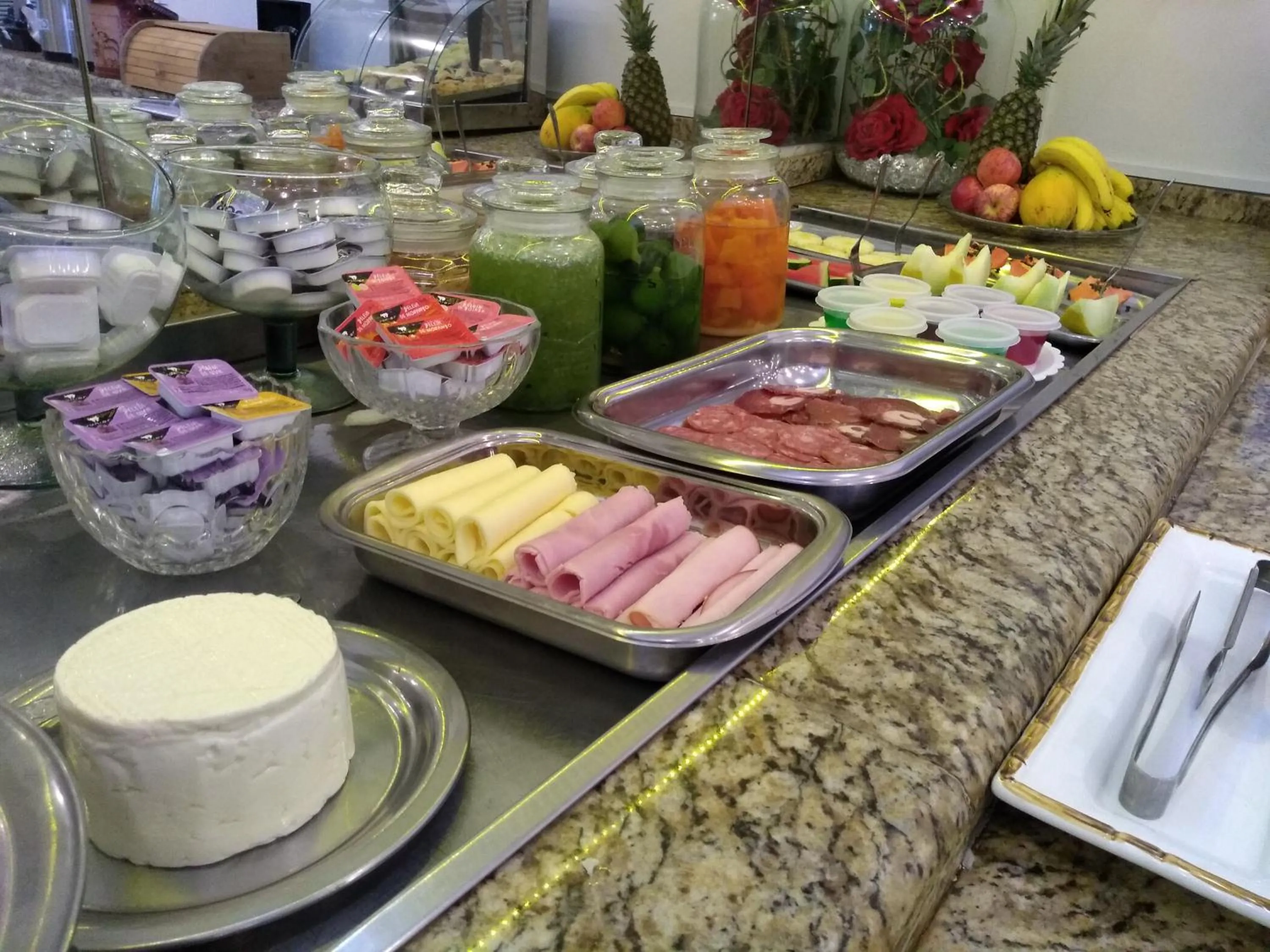 Breakfast in Trade Garden Hotel