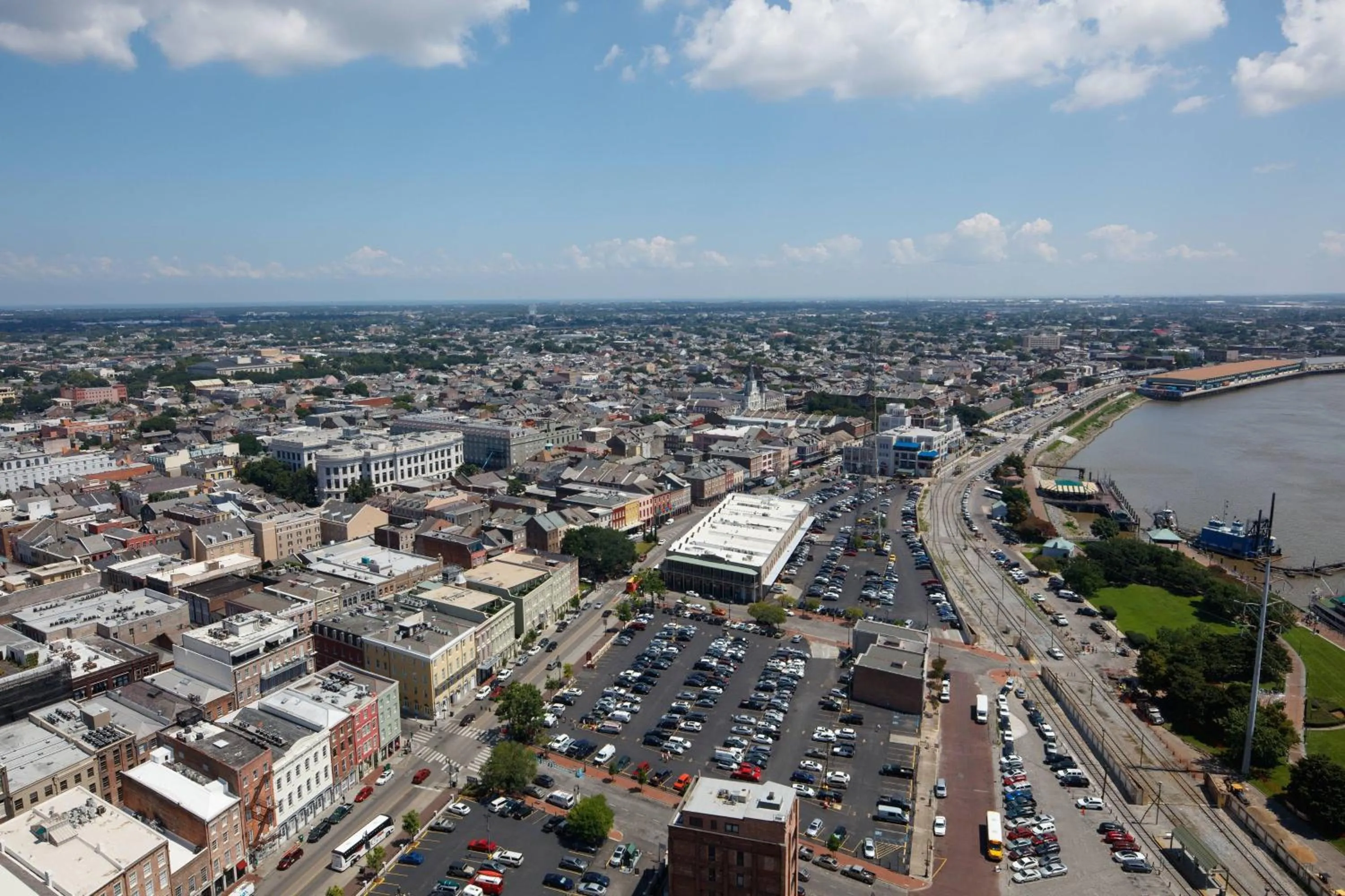 Photo of the whole room in The Westin New Orleans