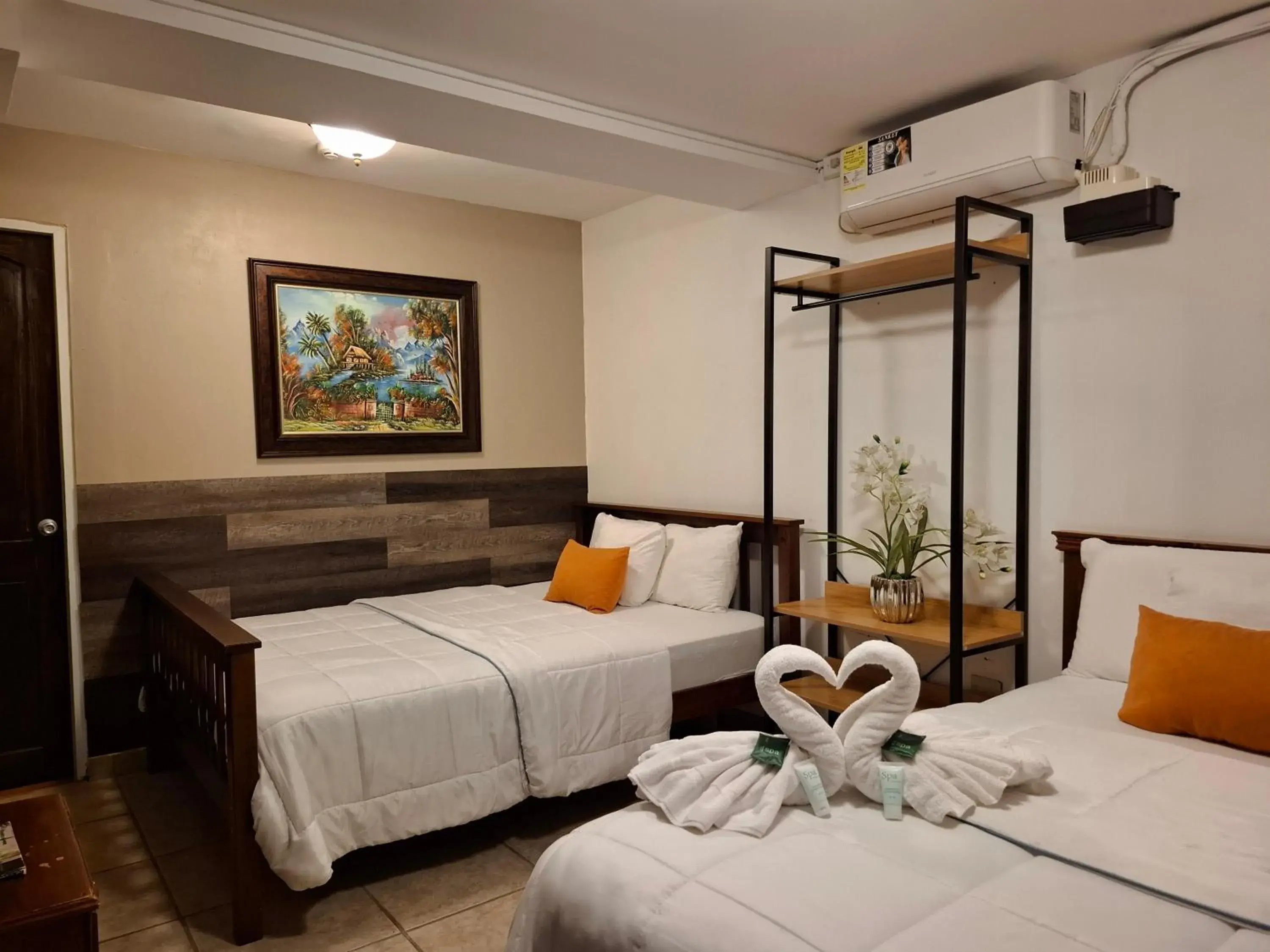 Double Room with Two Double Beds in Hotel La Casa de la Abuela Double Room with Two Double Beds in Hotel La Casa de la Abuela