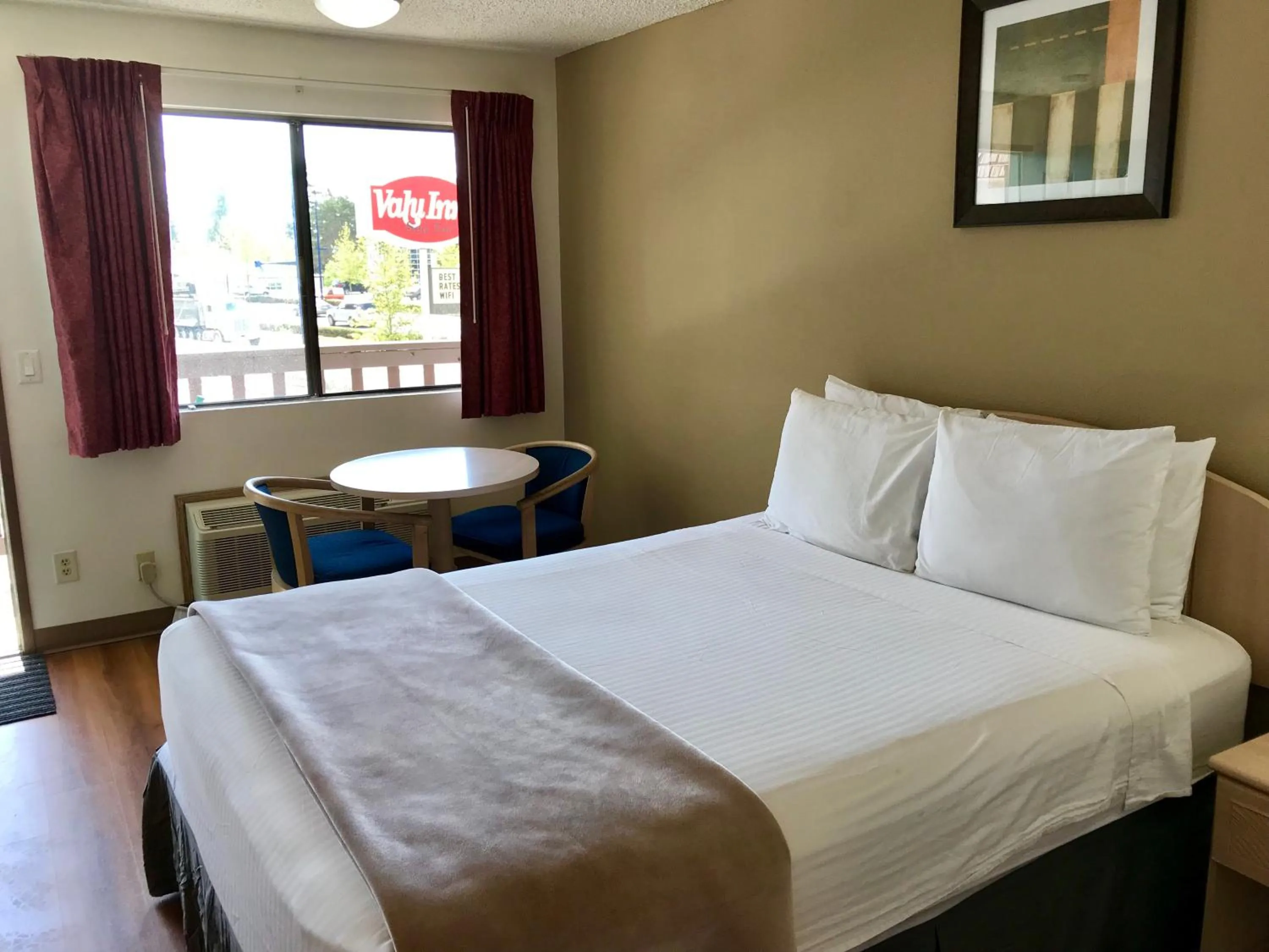 Bed in Sea-Tac Airport Value Inn