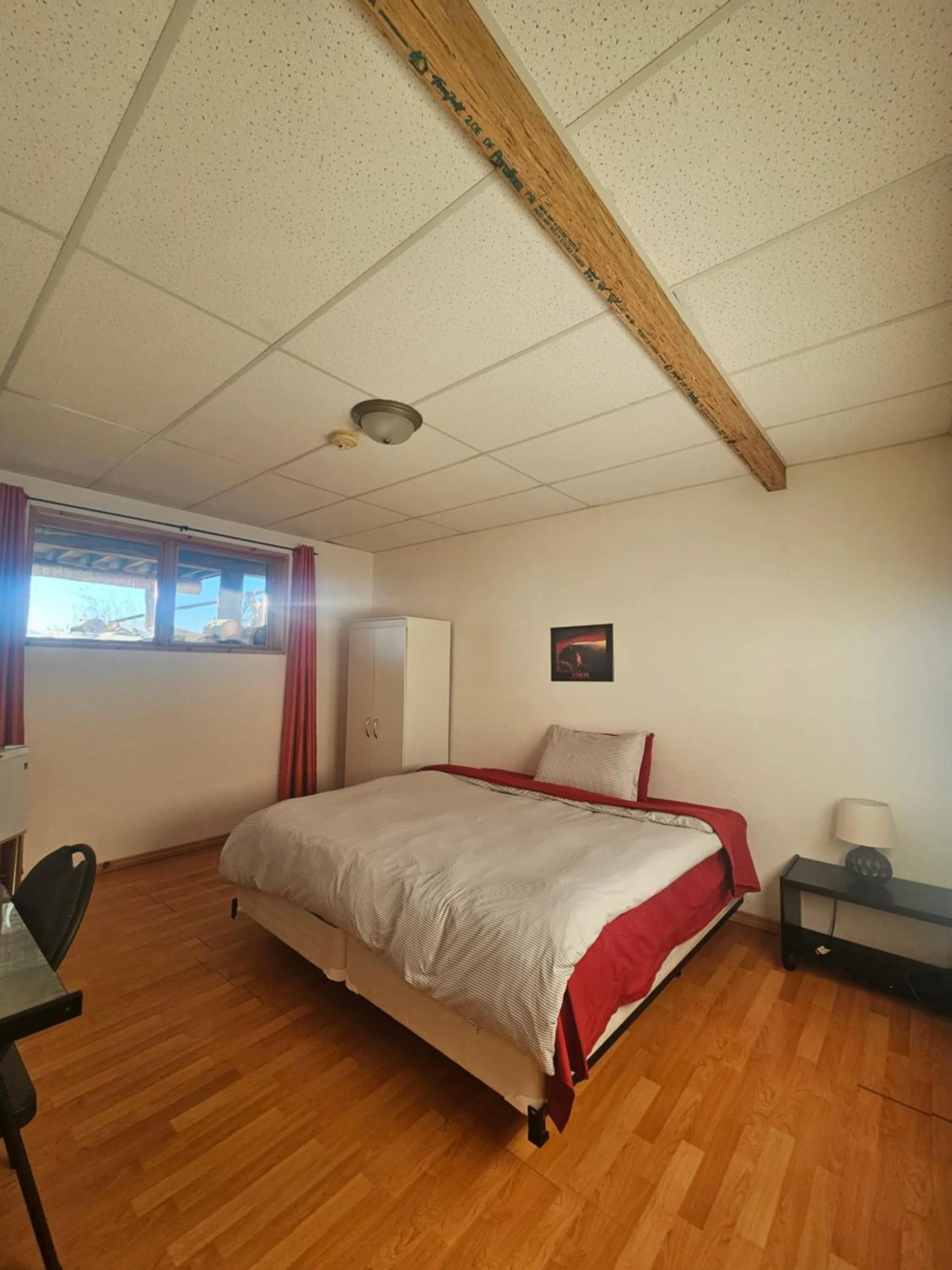 Photo of the whole room, Bed in Williston Lake Resort