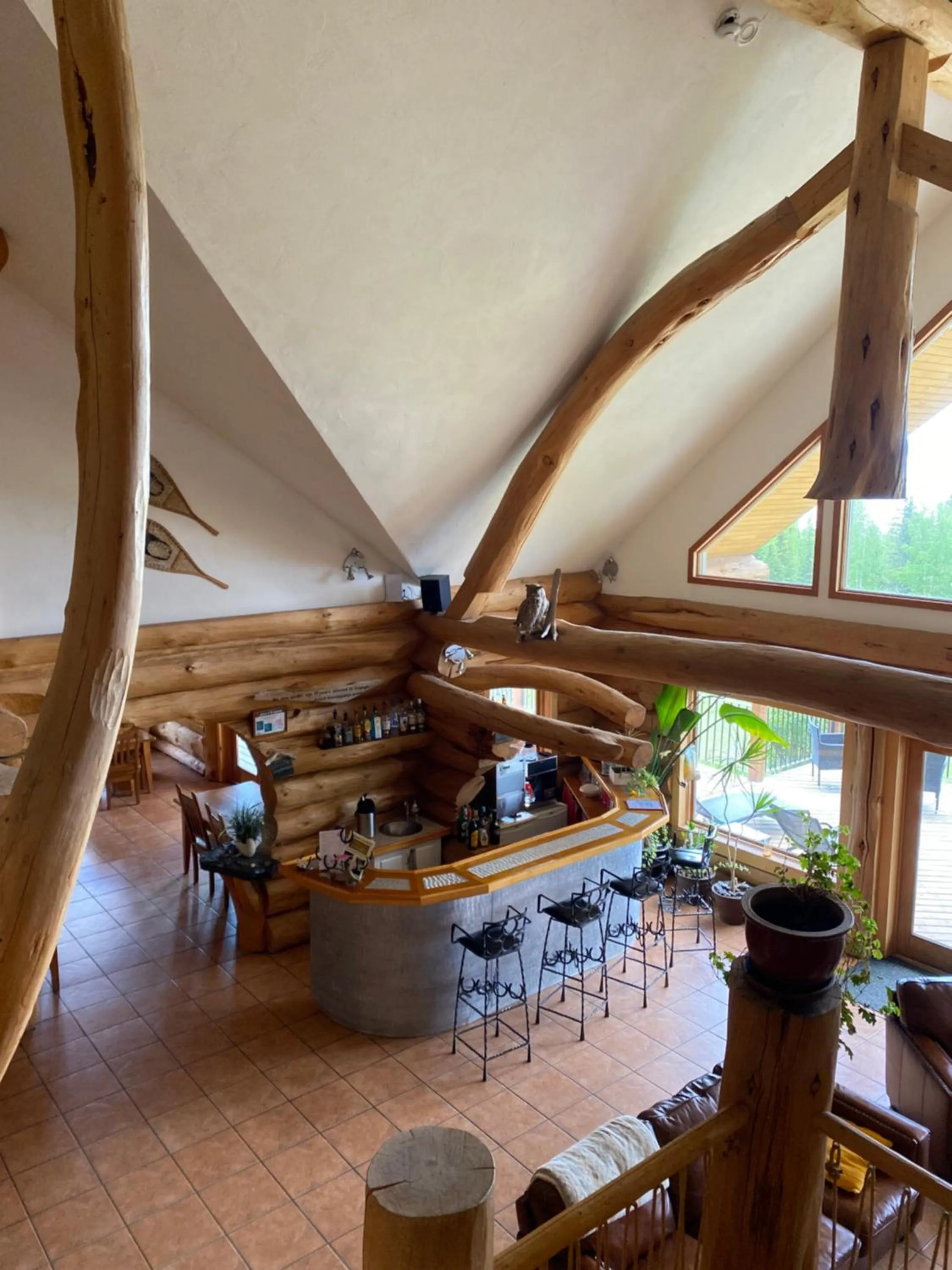 Lounge or bar in Williston Lake Resort