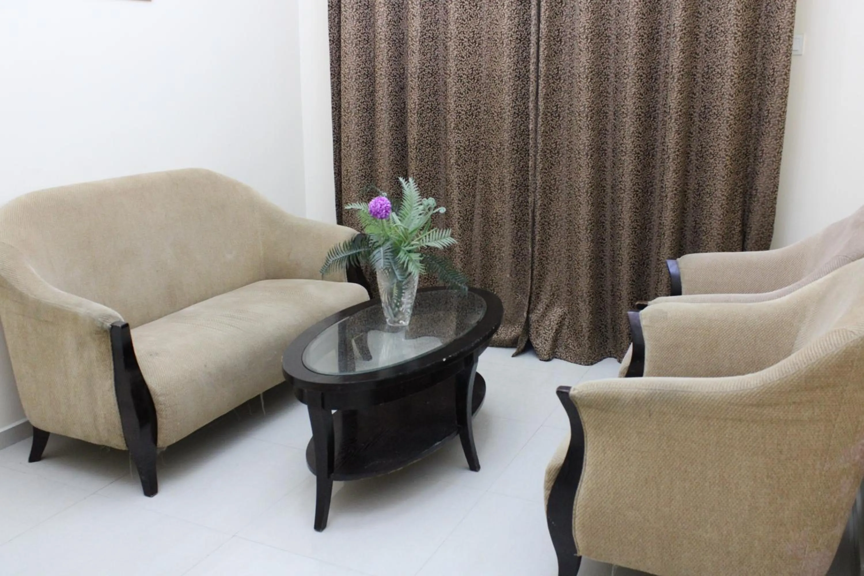 Living room in Al Smou Hotel Apartments - MAHA HOSPITALITY GROUP