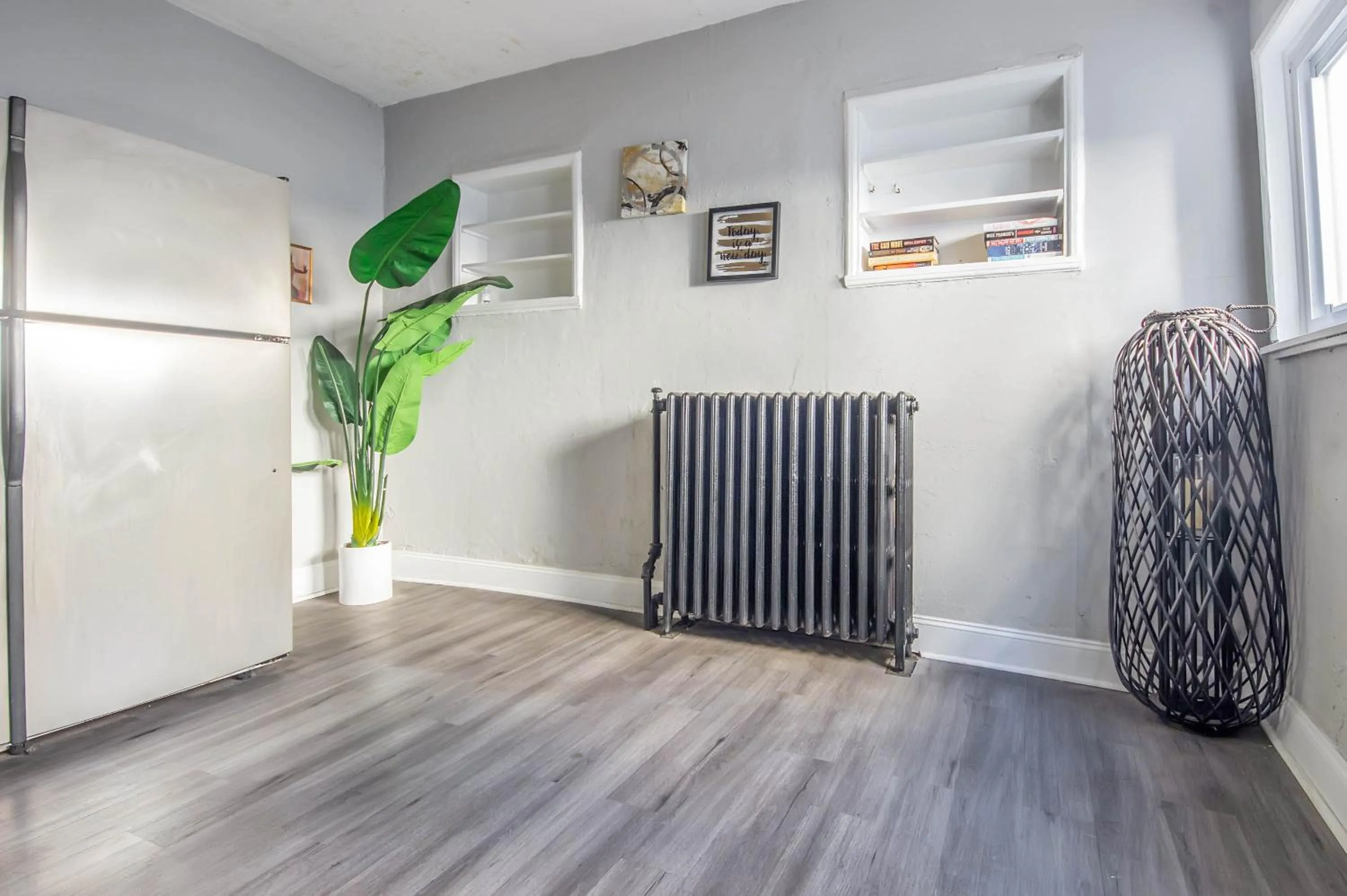 Philly Coed Dorm!! 15 Min Train to Center City!!