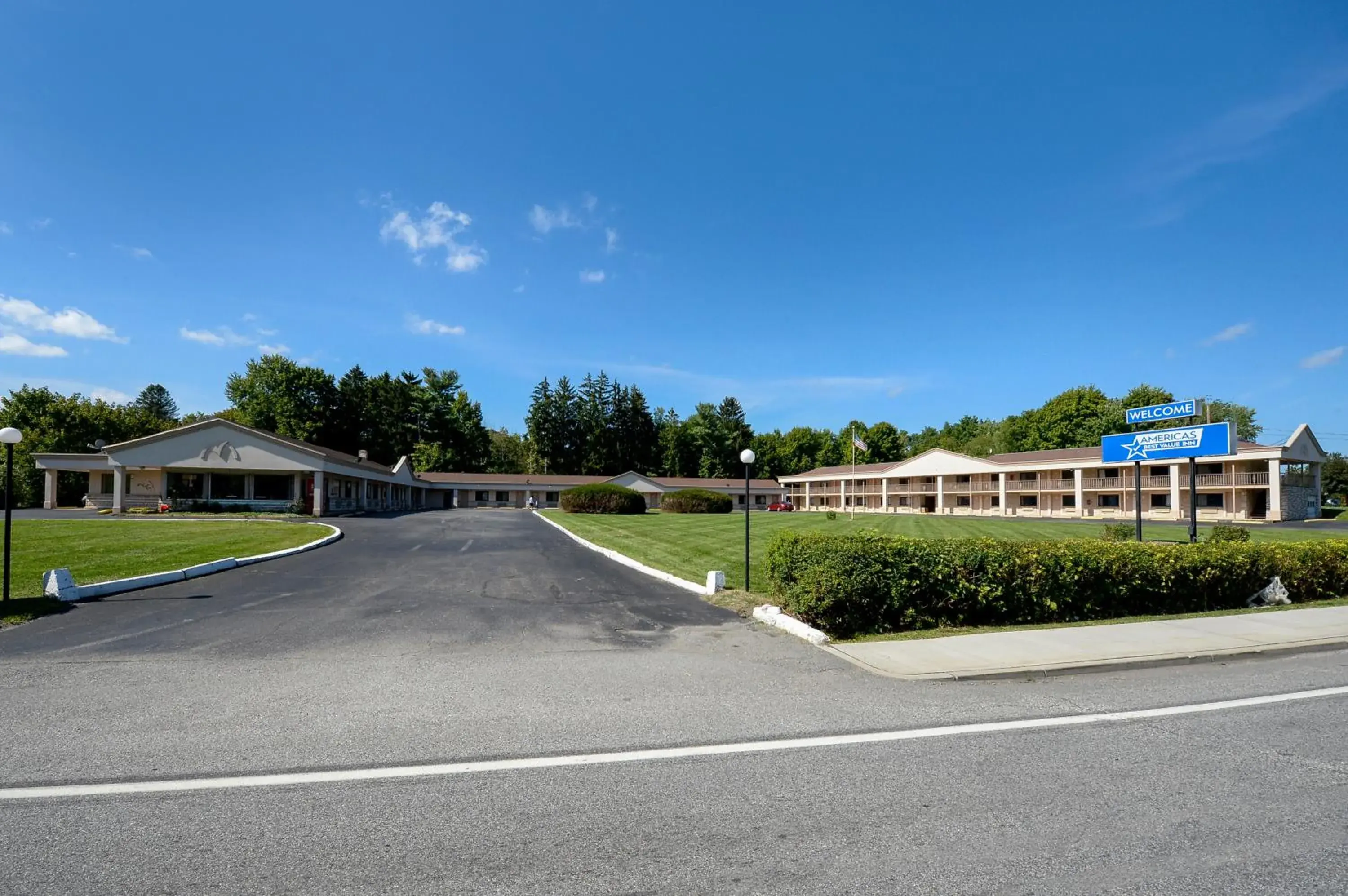 Facade/entrance in Americas Best Value Inn at Central Valley-Woodbury Facade/entrance in Americas Best Value Inn at Central Valley-Woodbury