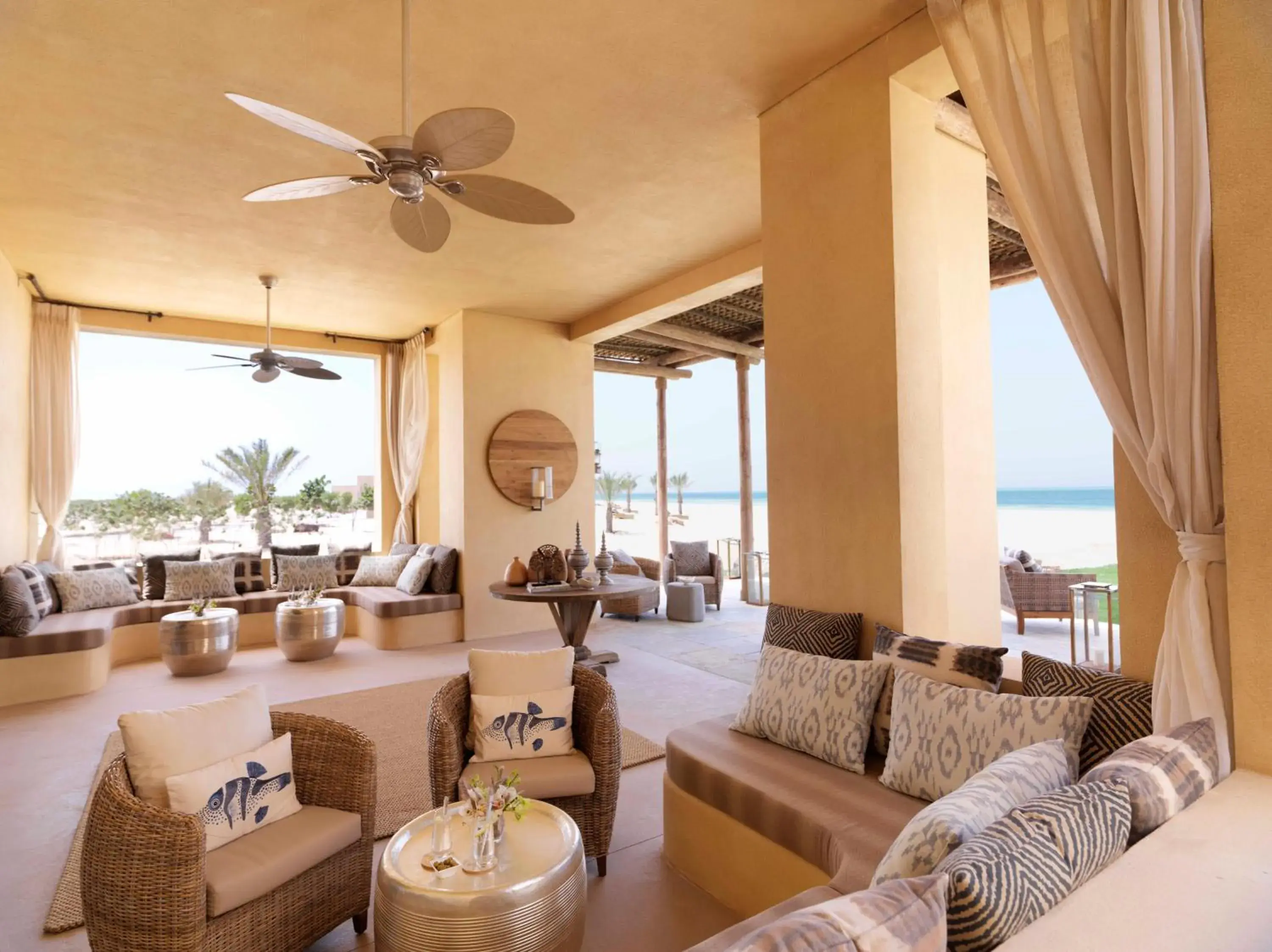 Lounge or bar in Anantara Sir Bani Yas Island Al Yamm Villa Resort Lounge or bar in Anantara Sir Bani Yas Island Al Yamm Villa Resort